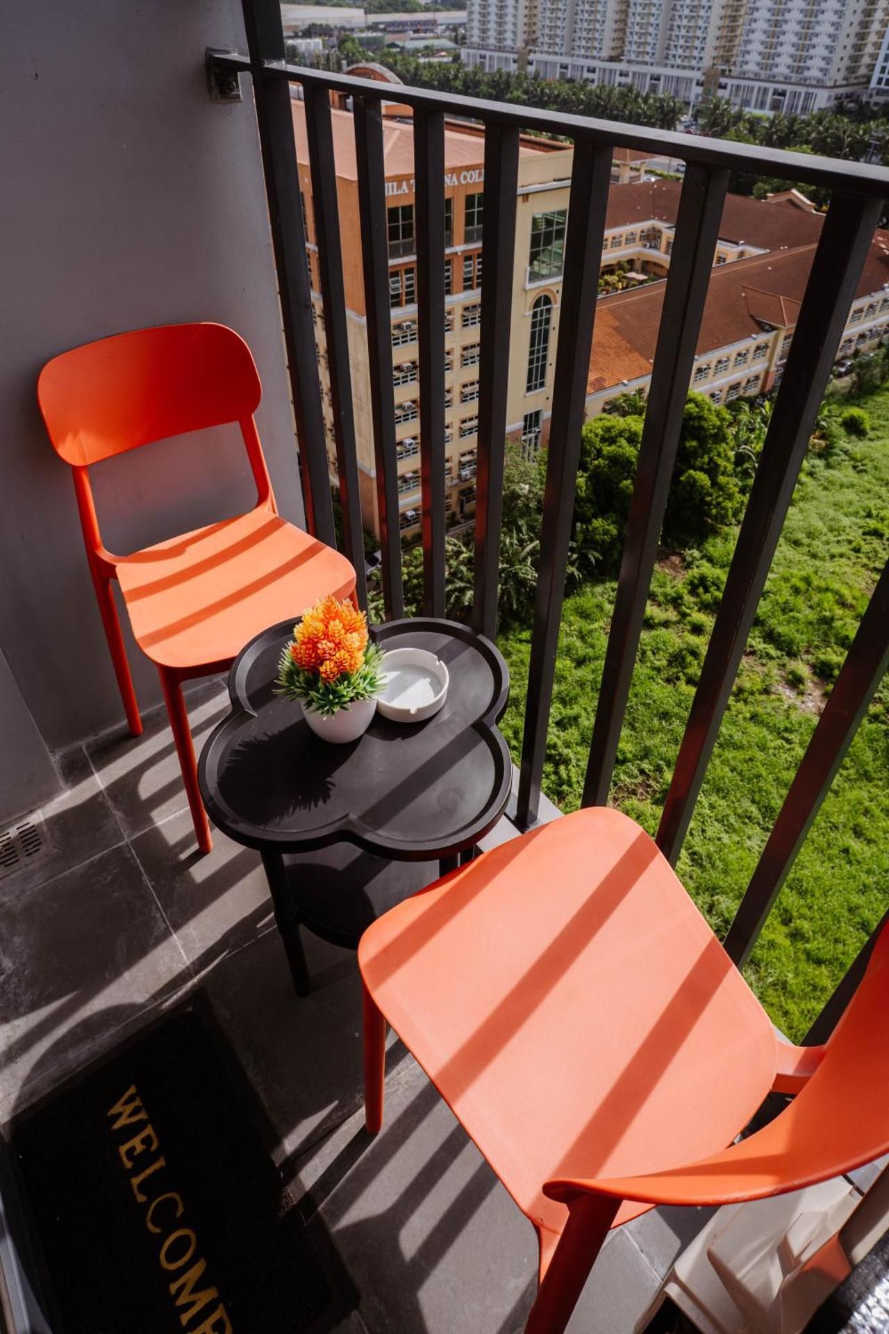 Suite with City View