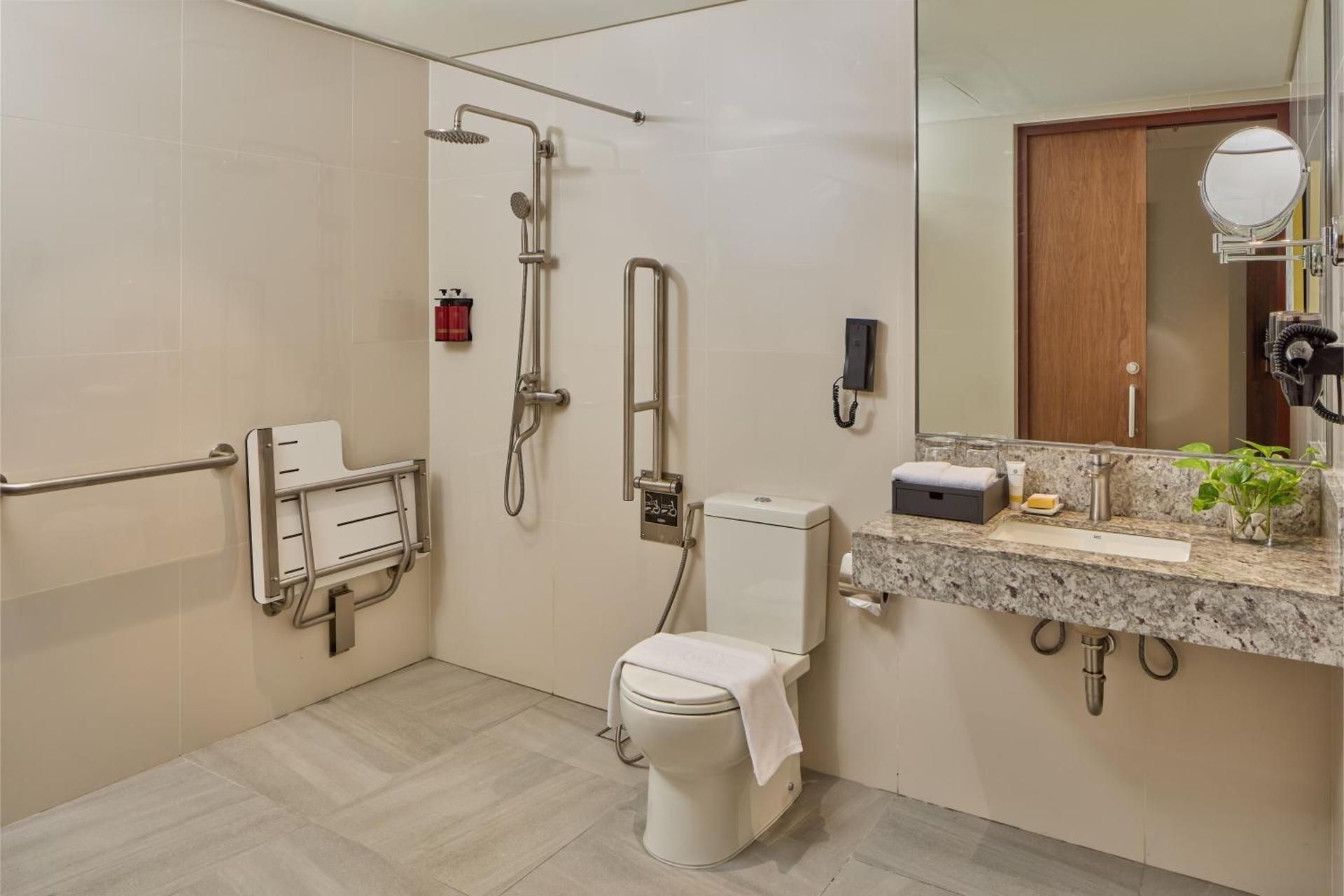 Premier Room Twin With Free Scheduled Airport Shuttle Service