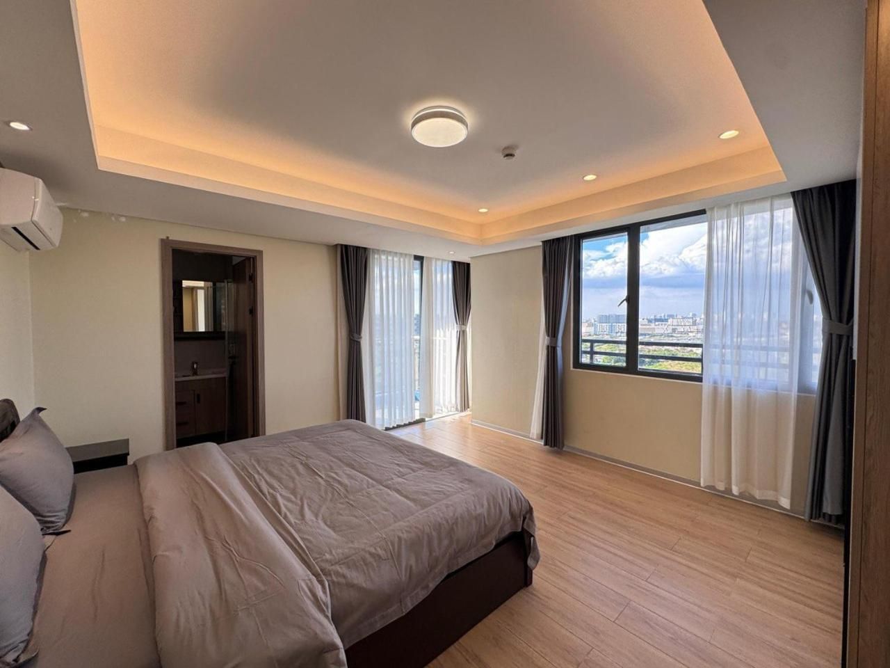 Three-Bedroom Apartment with Harbor View