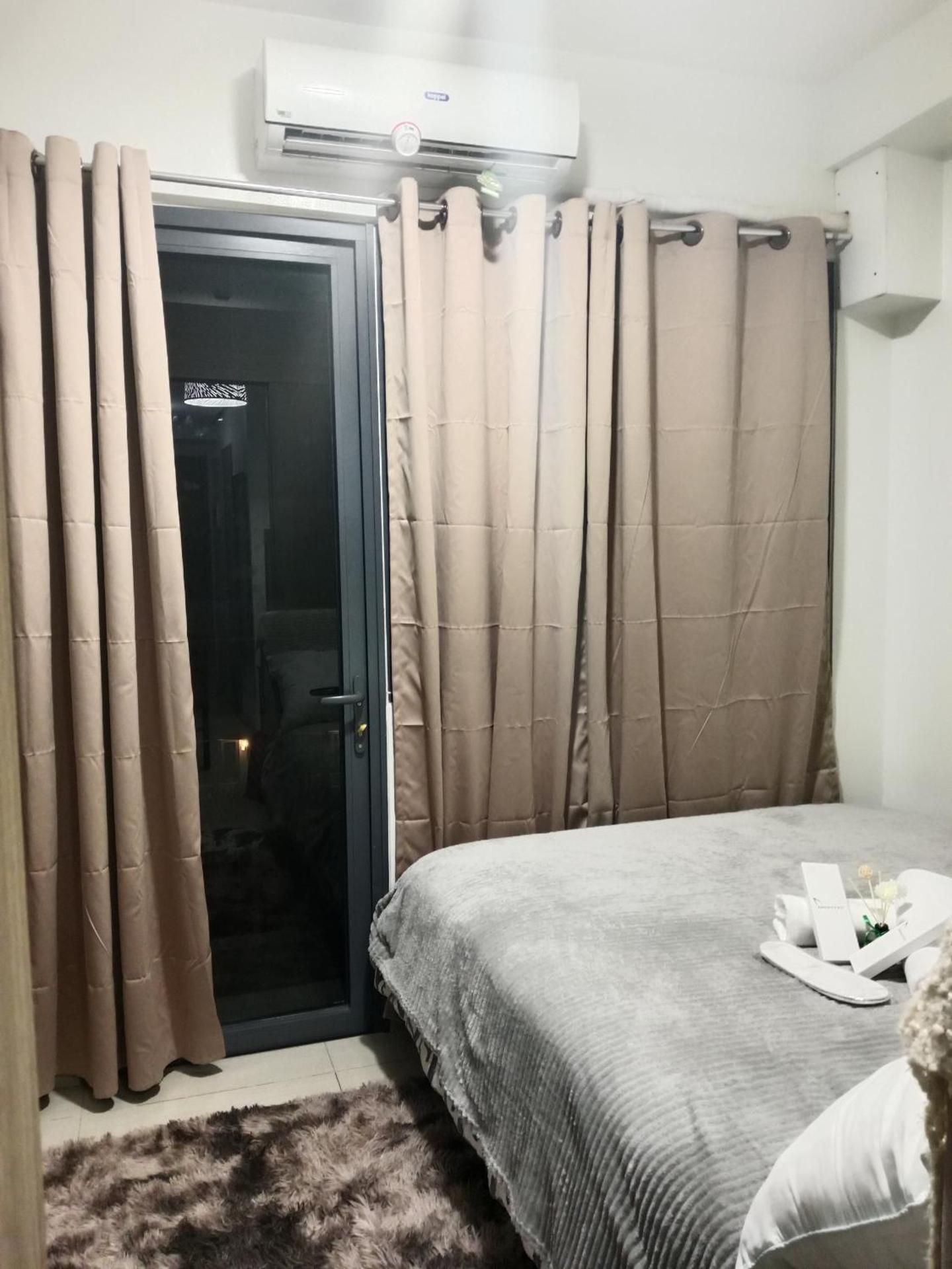 Queen Room with Balcony