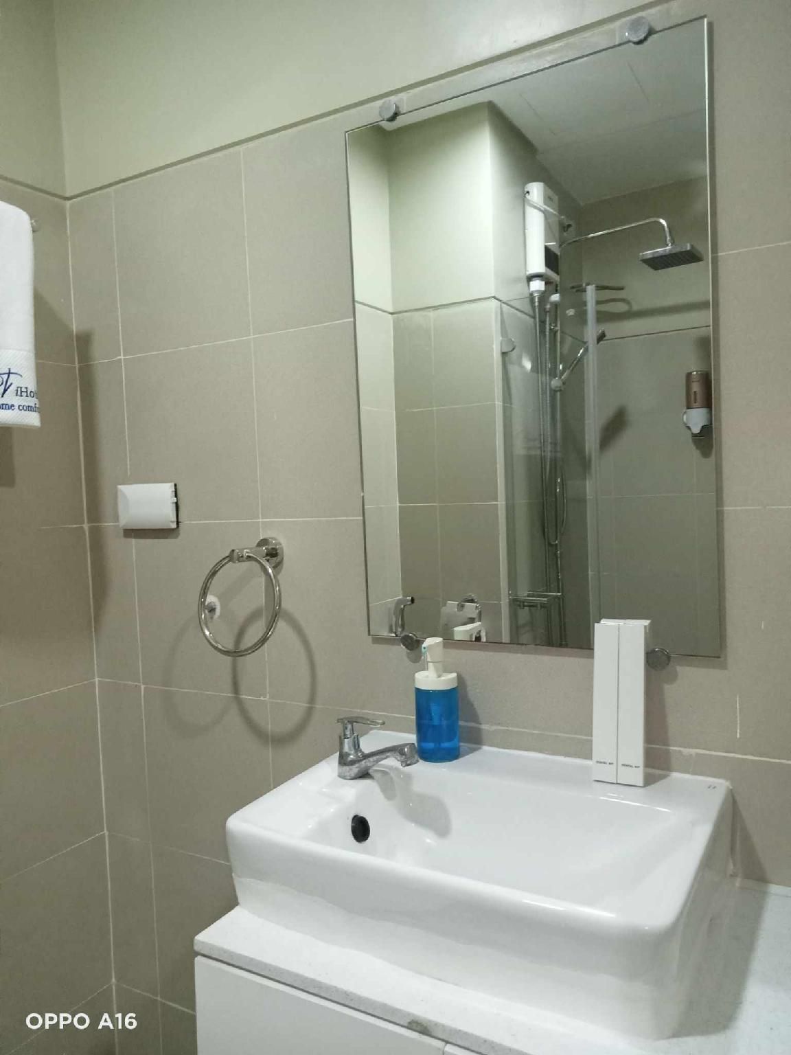 2 Bed Feature Non-Smoking