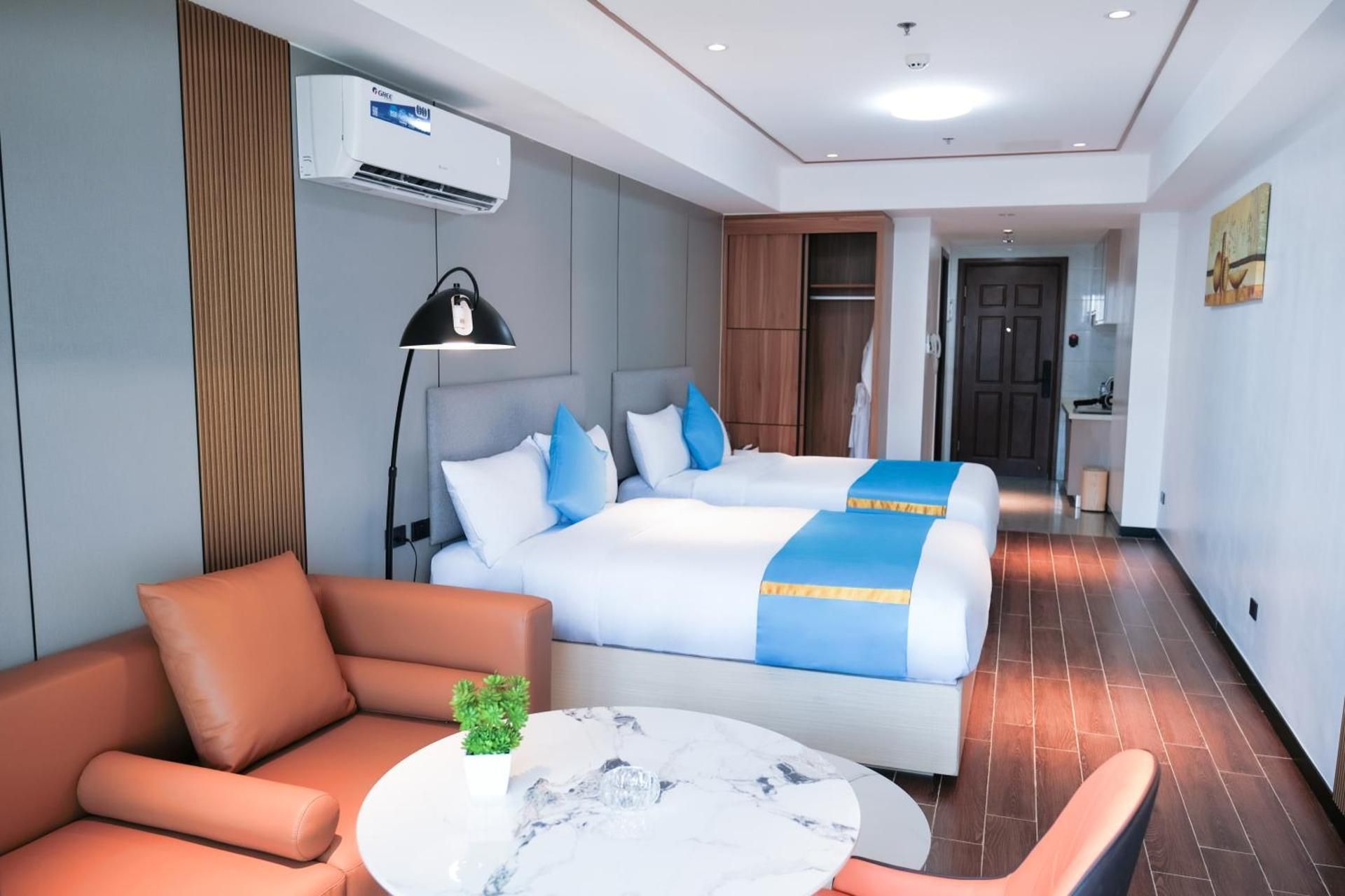Deluxe Twin Beds Room Only