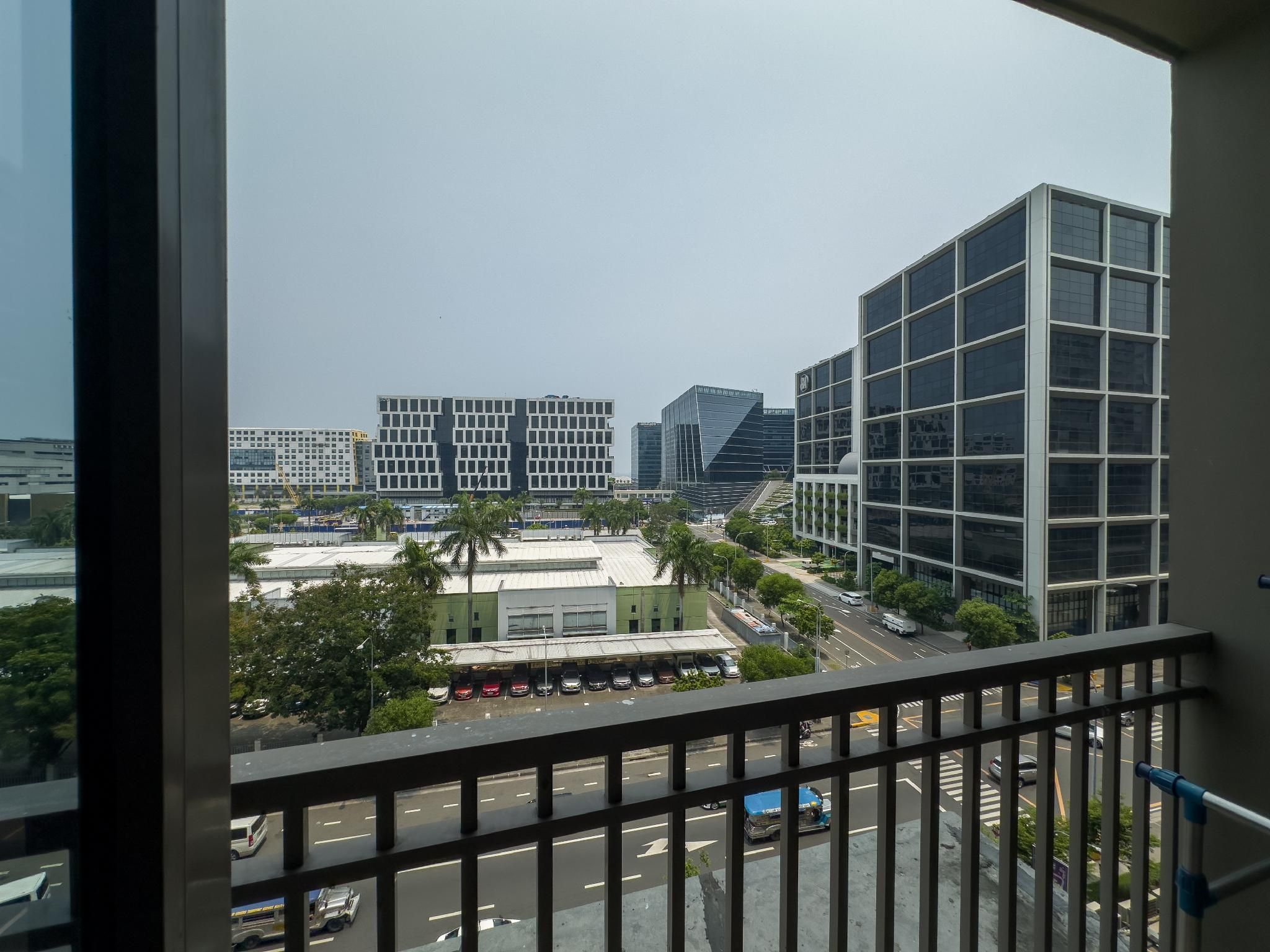 Luxury Modern Style | Deluxe One Bedroom with Balcony