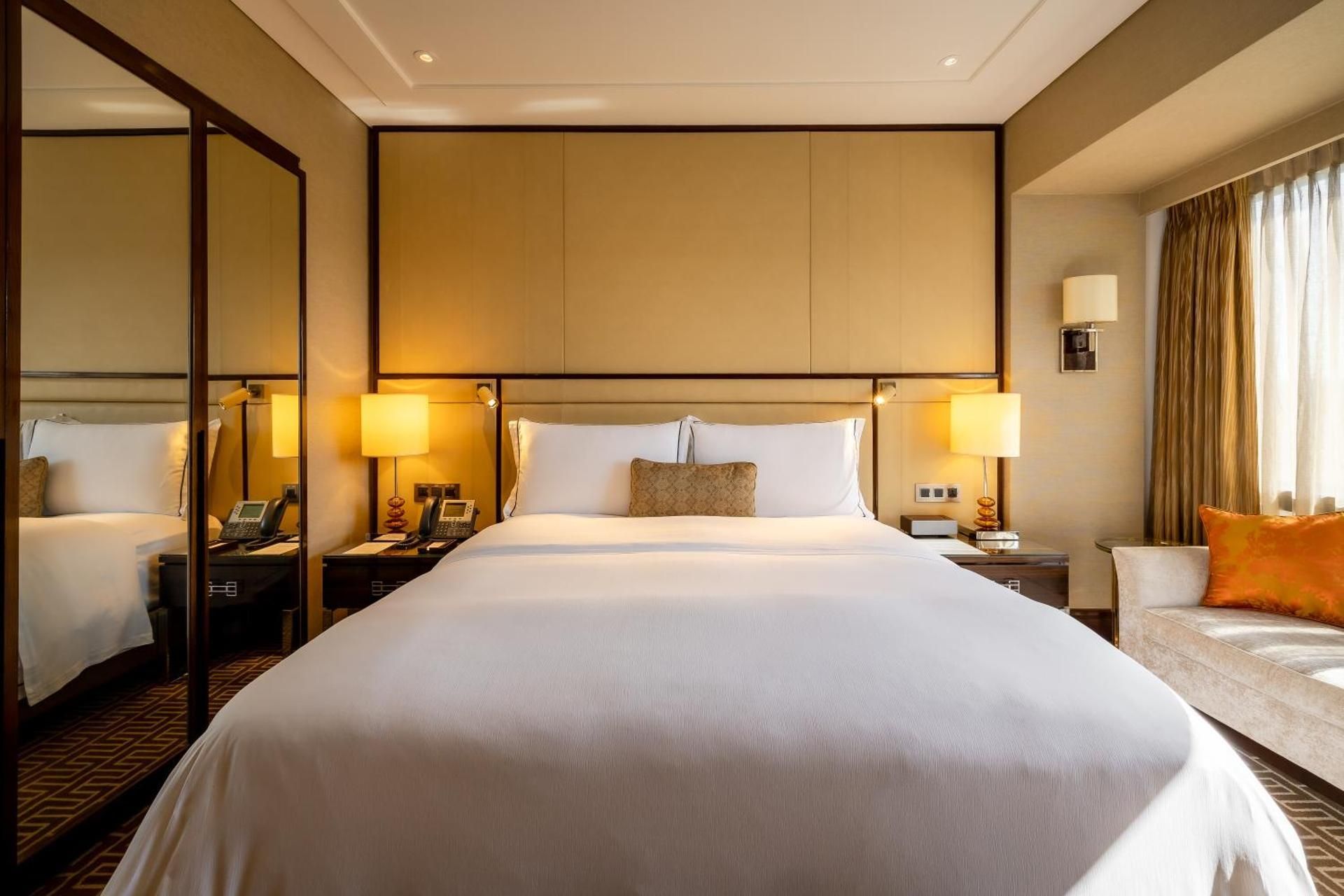 Resort Room - Pool View