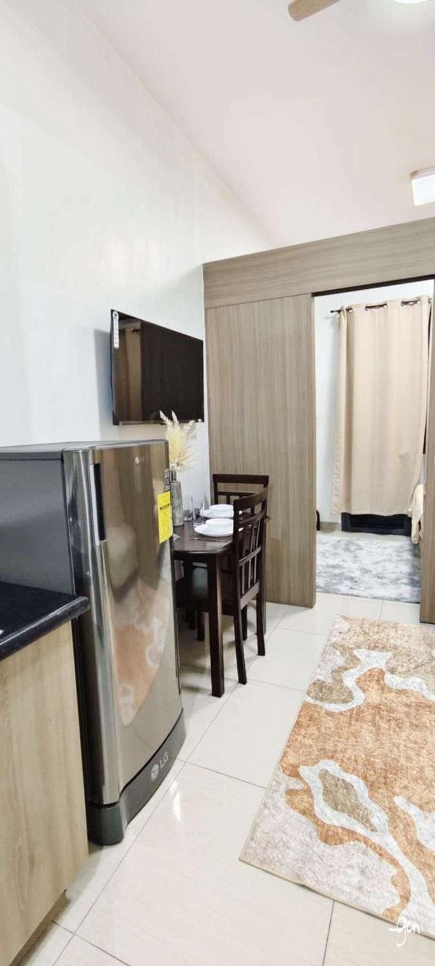One-Bedroom Family Apartment