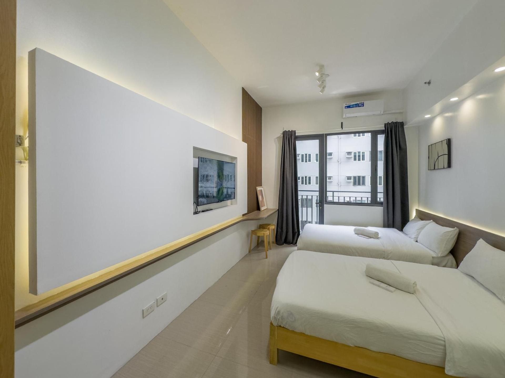 Twin Room with Balcony