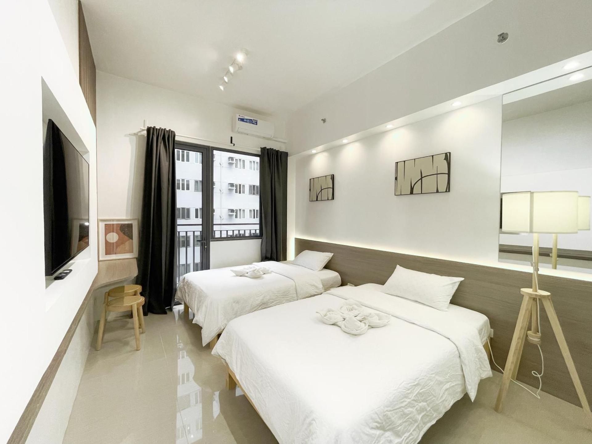 Twin Room with Balcony