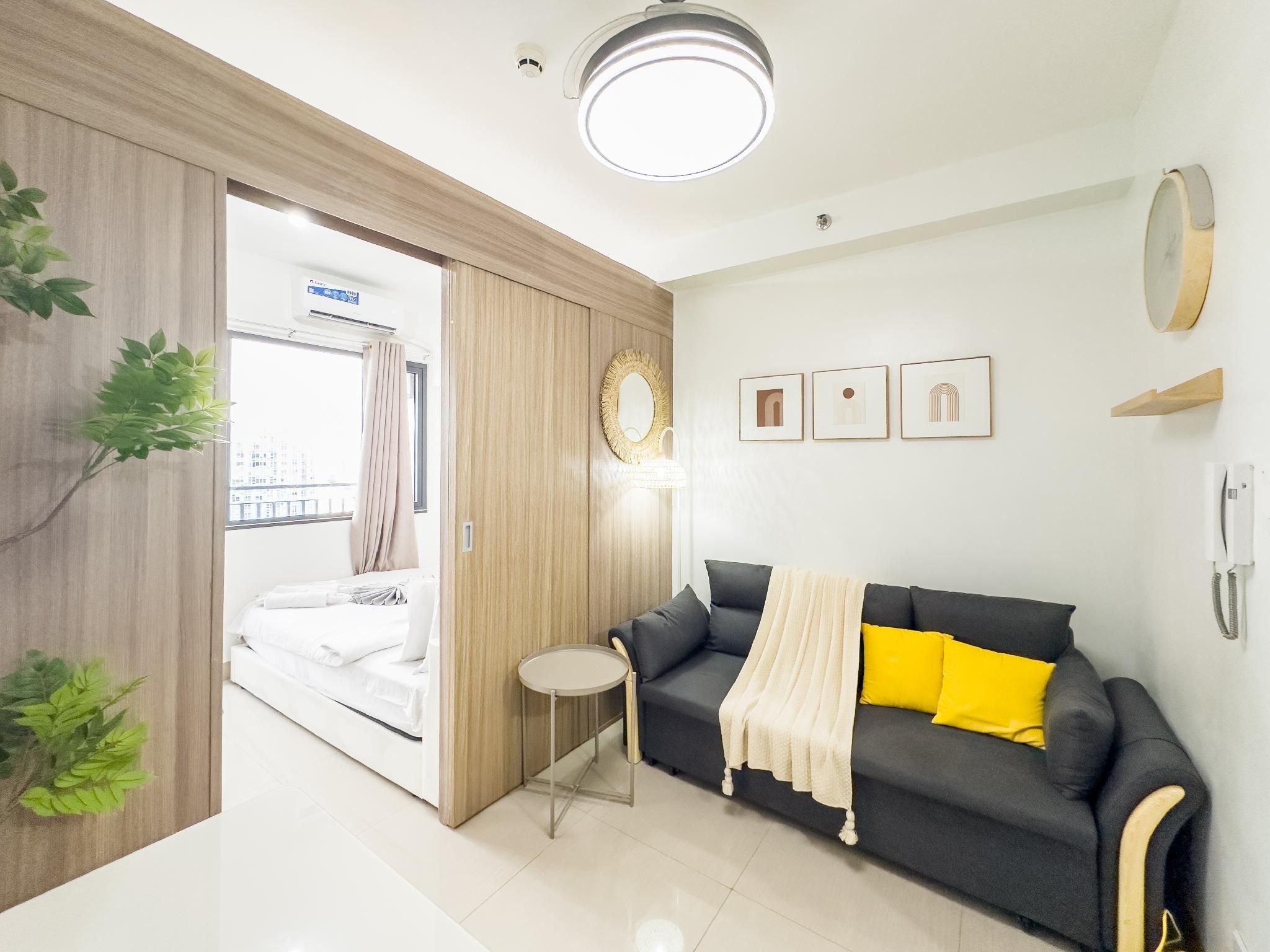 Luxury Modern Style - Deluxe One Bedroom with Balcony