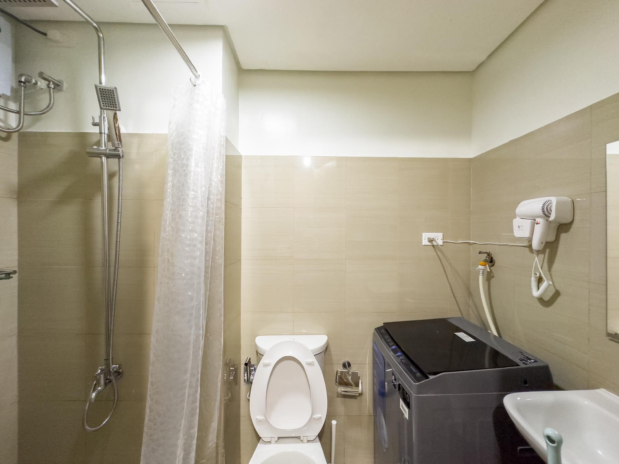 Minimalist Style - Superior One Bedroom with Balcony