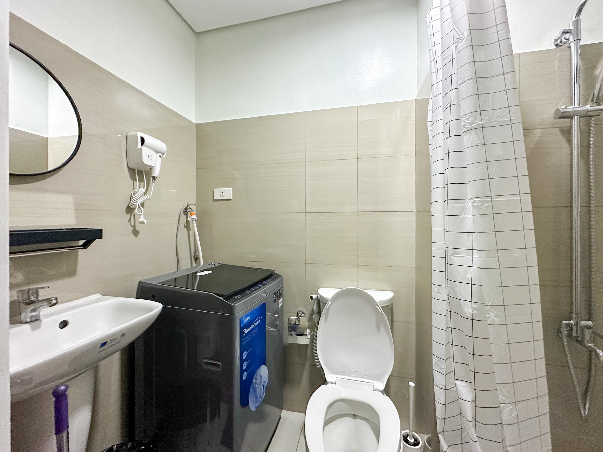 Minimalist Style | Deluxe One Bedroom With Balcony