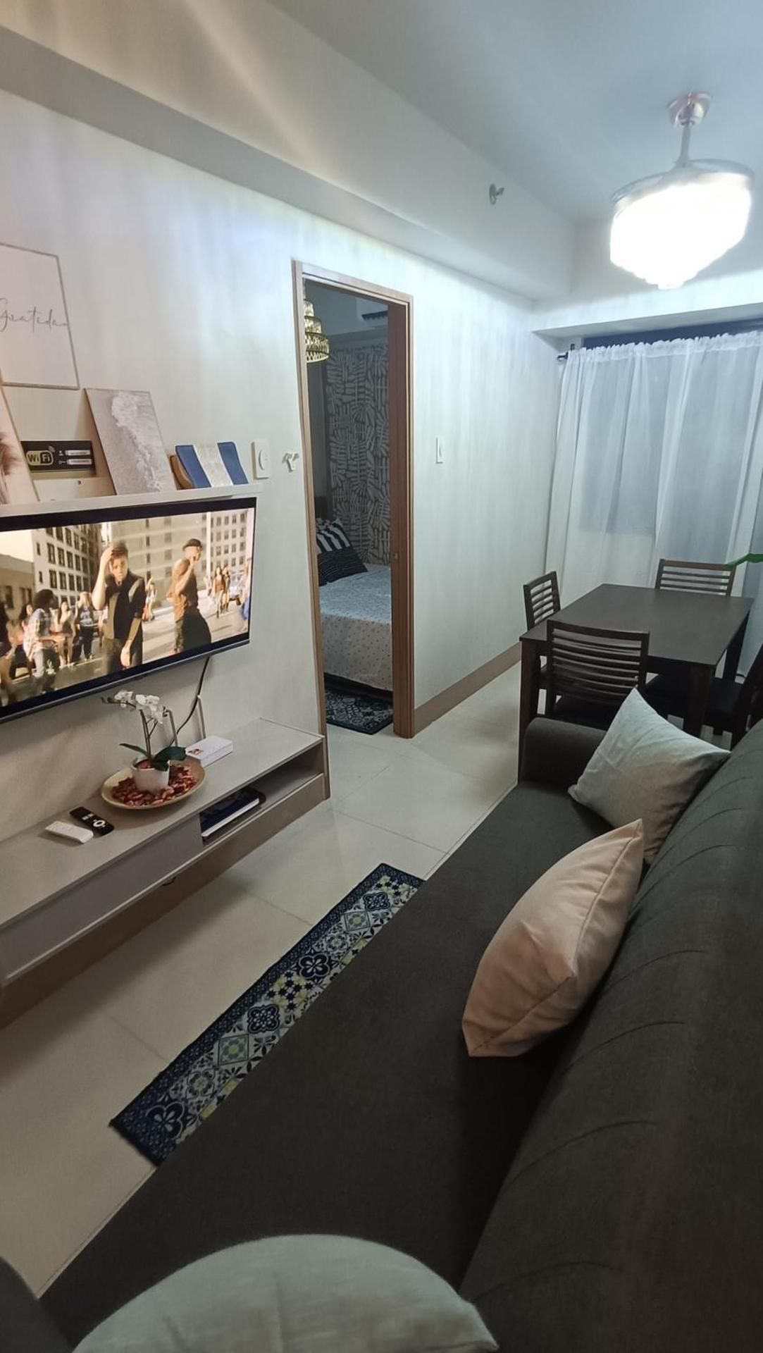 Deluxe Double Room (2 Adults + 1 Child)