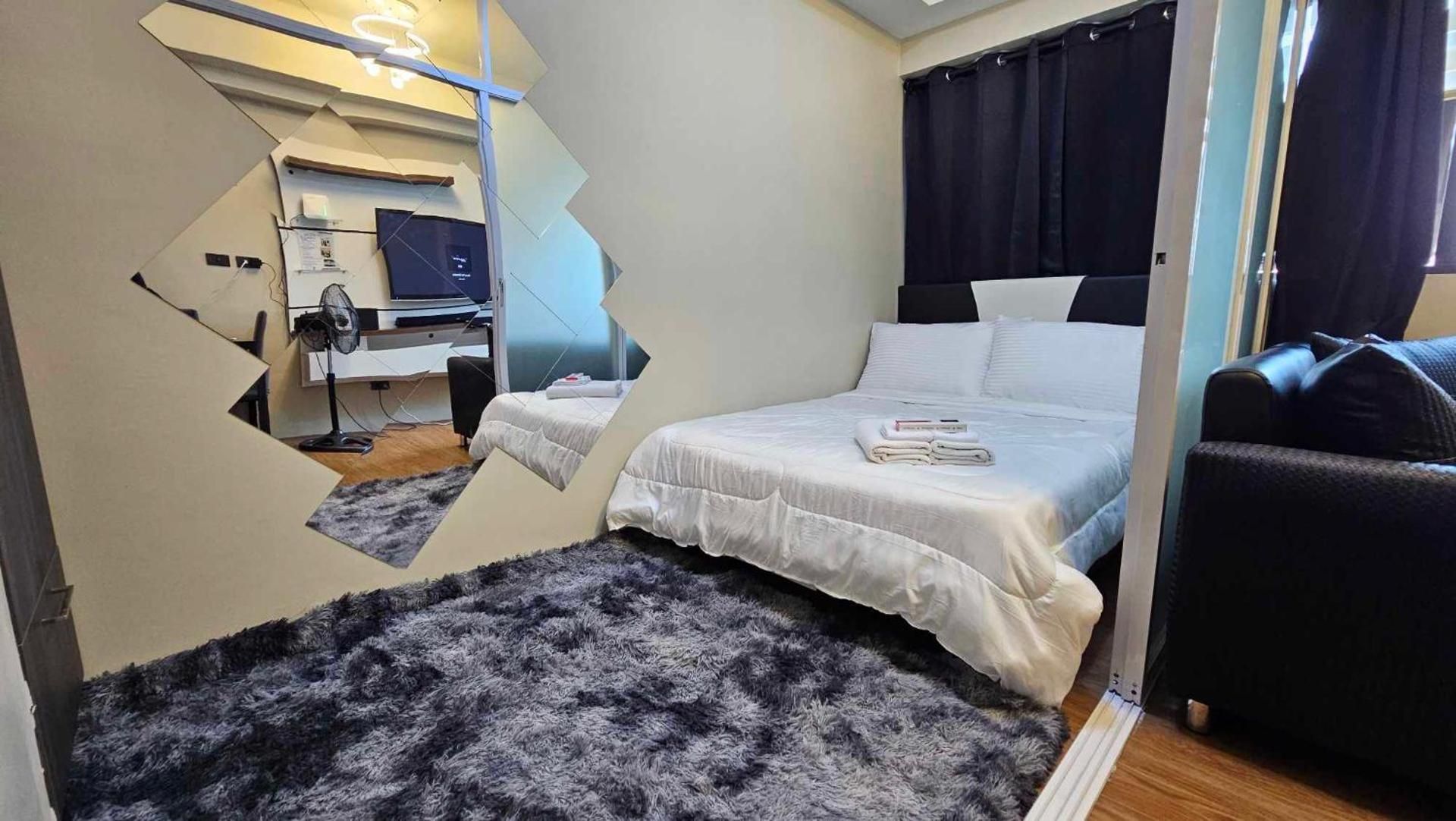 Deluxe Double Room (2 Adults + 1 Child)