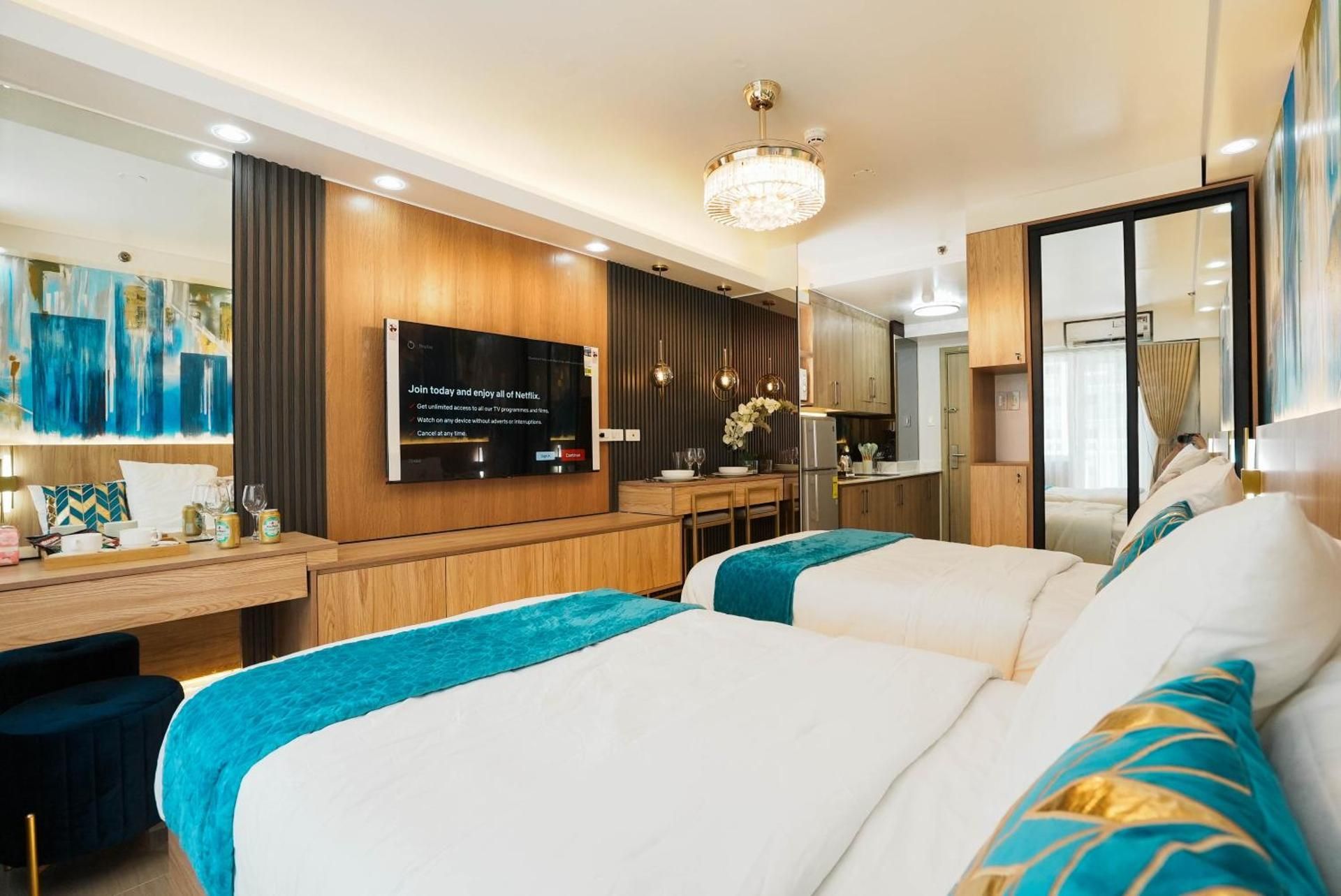 Suite with Balcony