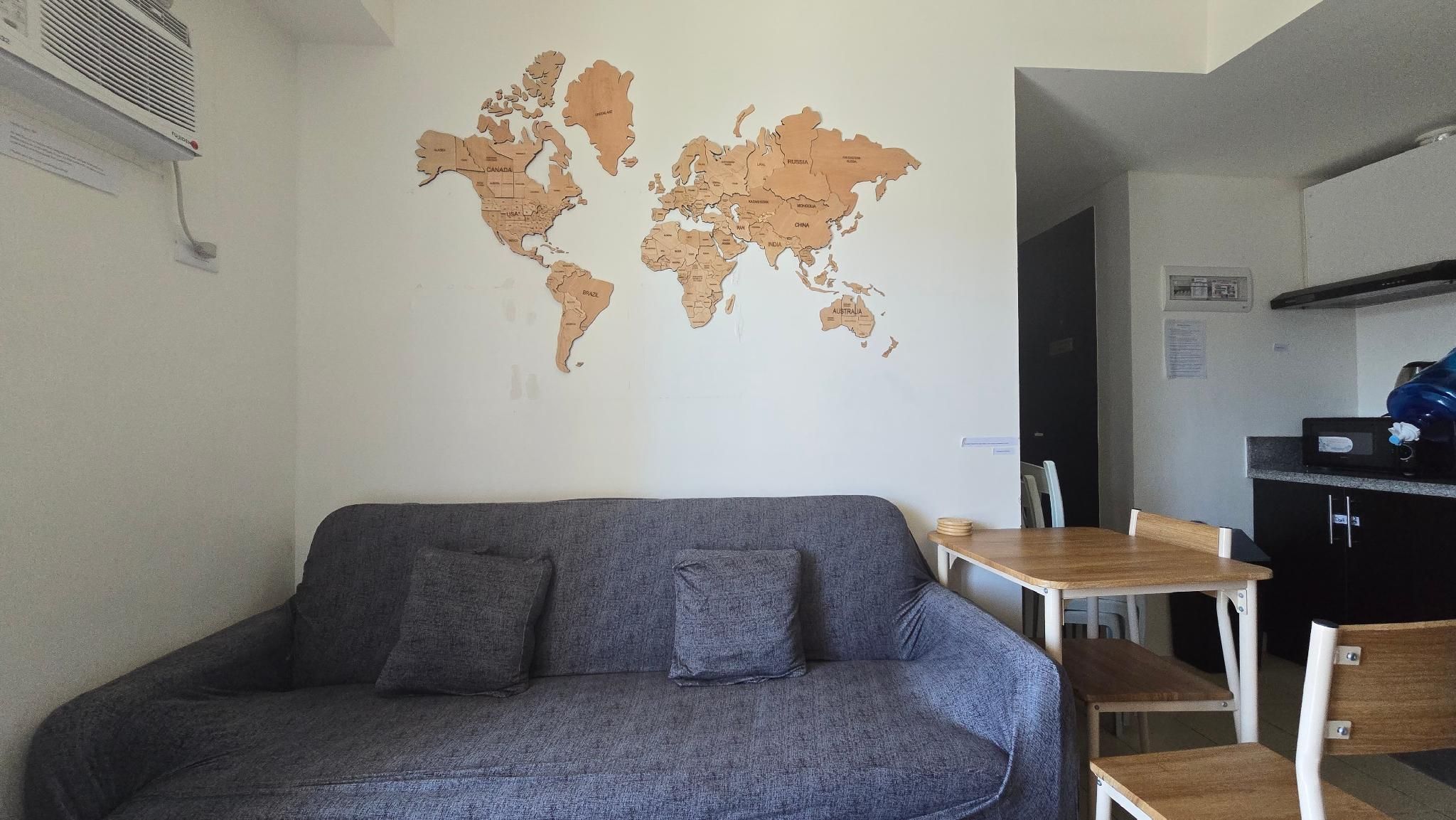 shared lounge/tv area