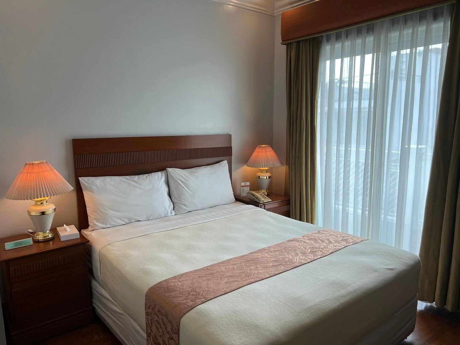 Townhouse Oak VIP Suites, Near PNR Pasay Evangelista, Makati Manila Deluxe Double 2