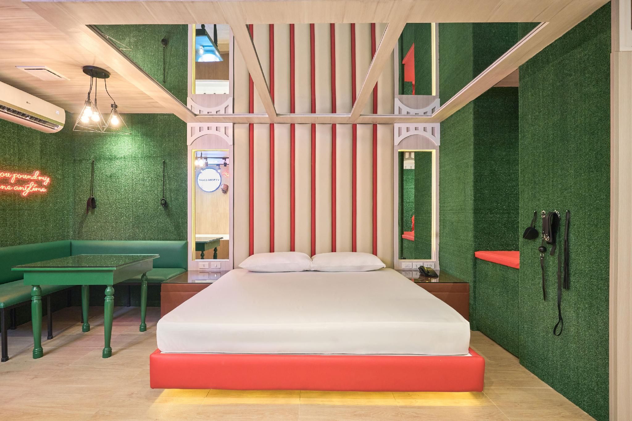 Mini Suite