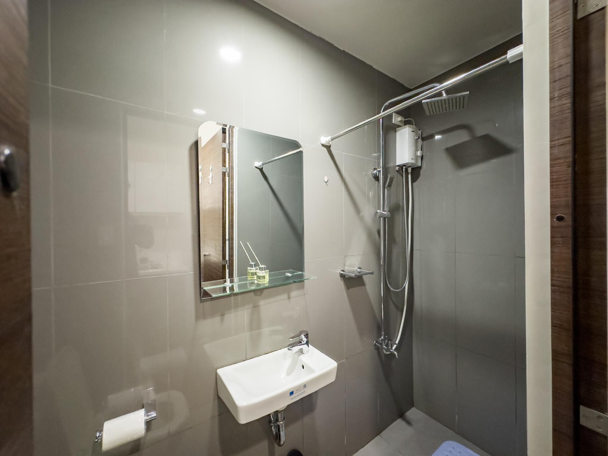 Minimalist Style | Superior Studio with City View