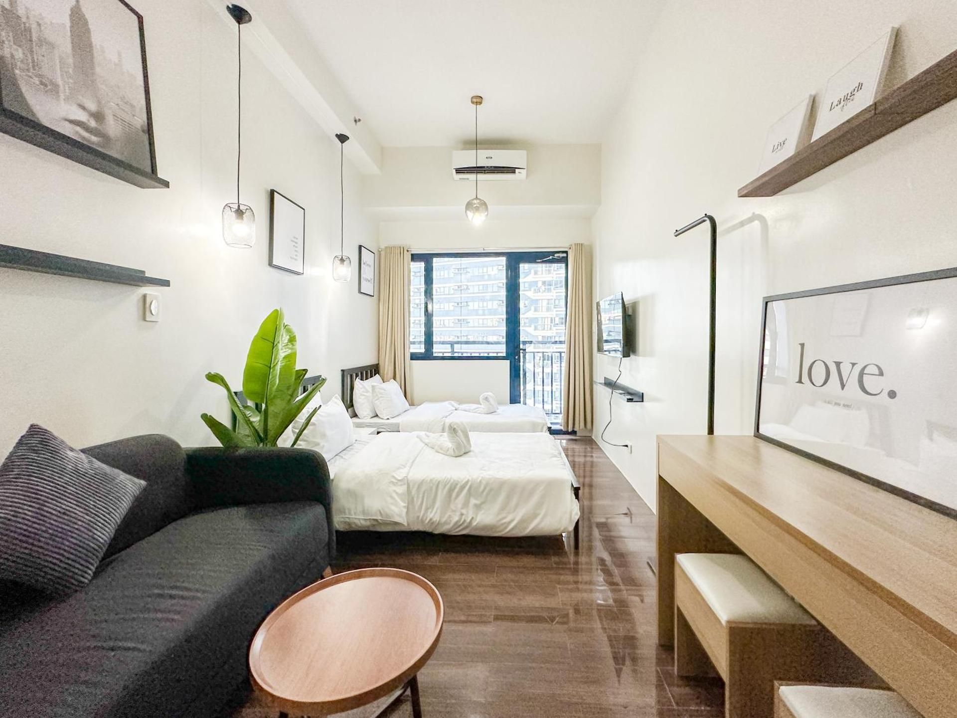 Deluxe Double or Twin Room with Balcony