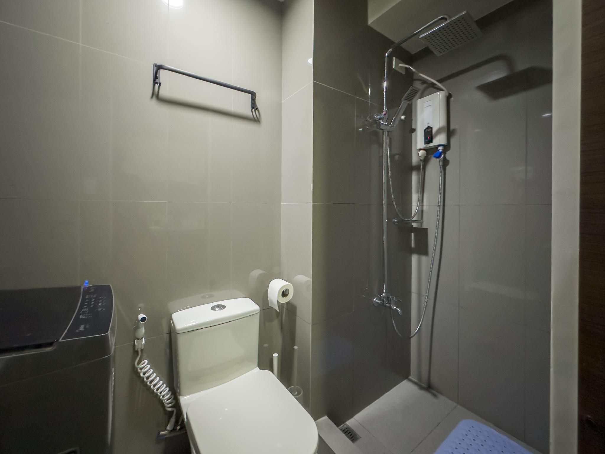 GemstoneBR II@SMDC Air Residences Modern Style | Standard One-Bedroom with Balcony with Panoramic City Views 2