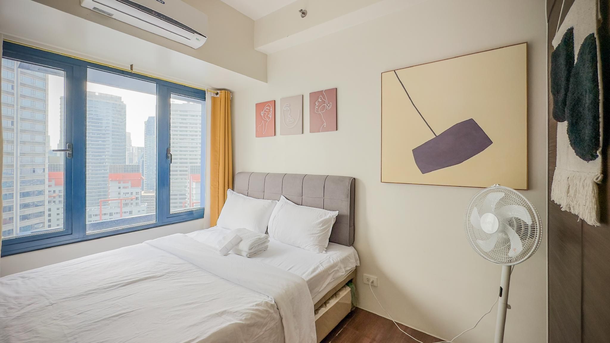 Sunny Home Style | Superior One Bedroom with City View