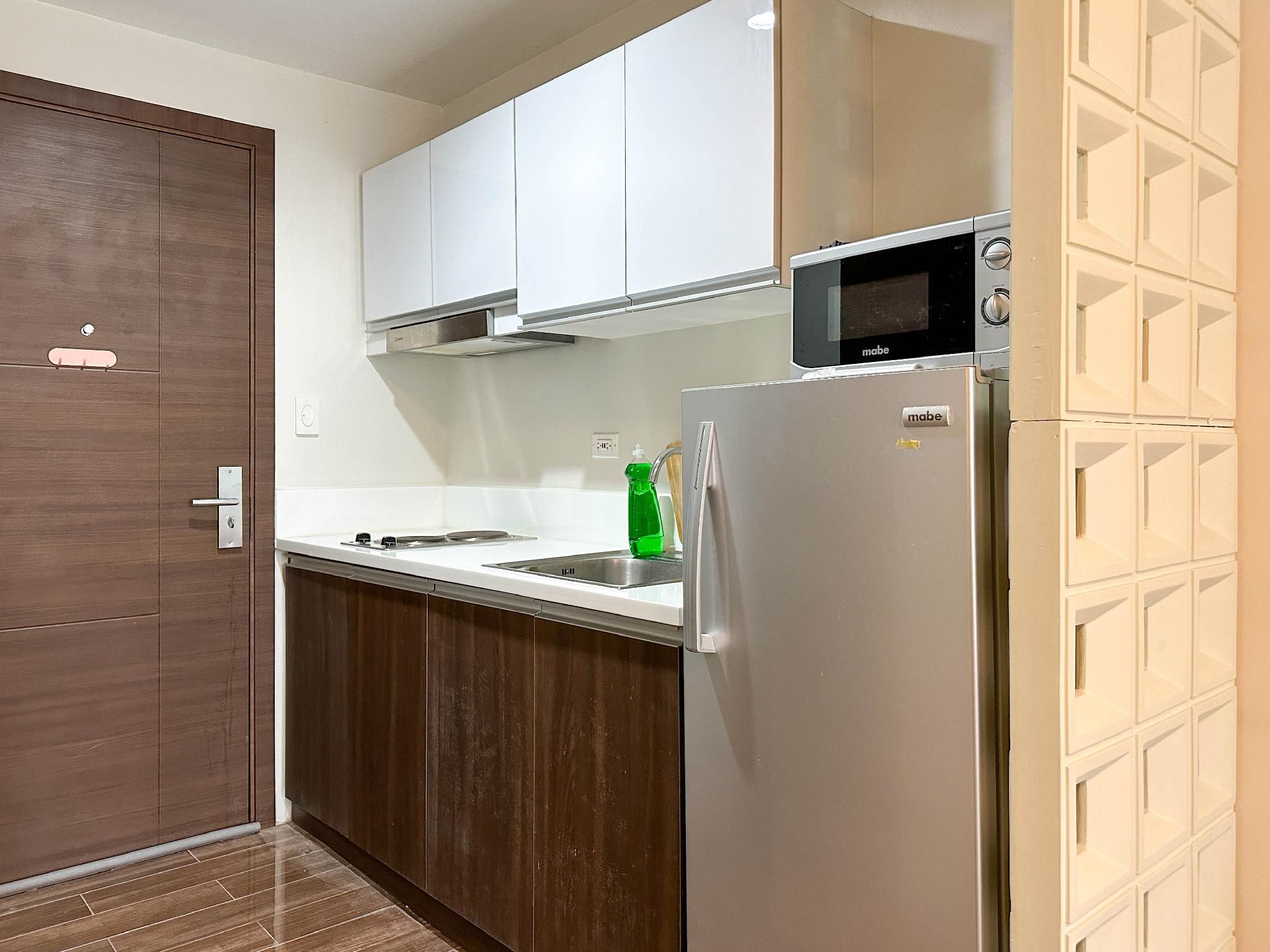 Modern Style | Superior One Bedroom Facing CBD