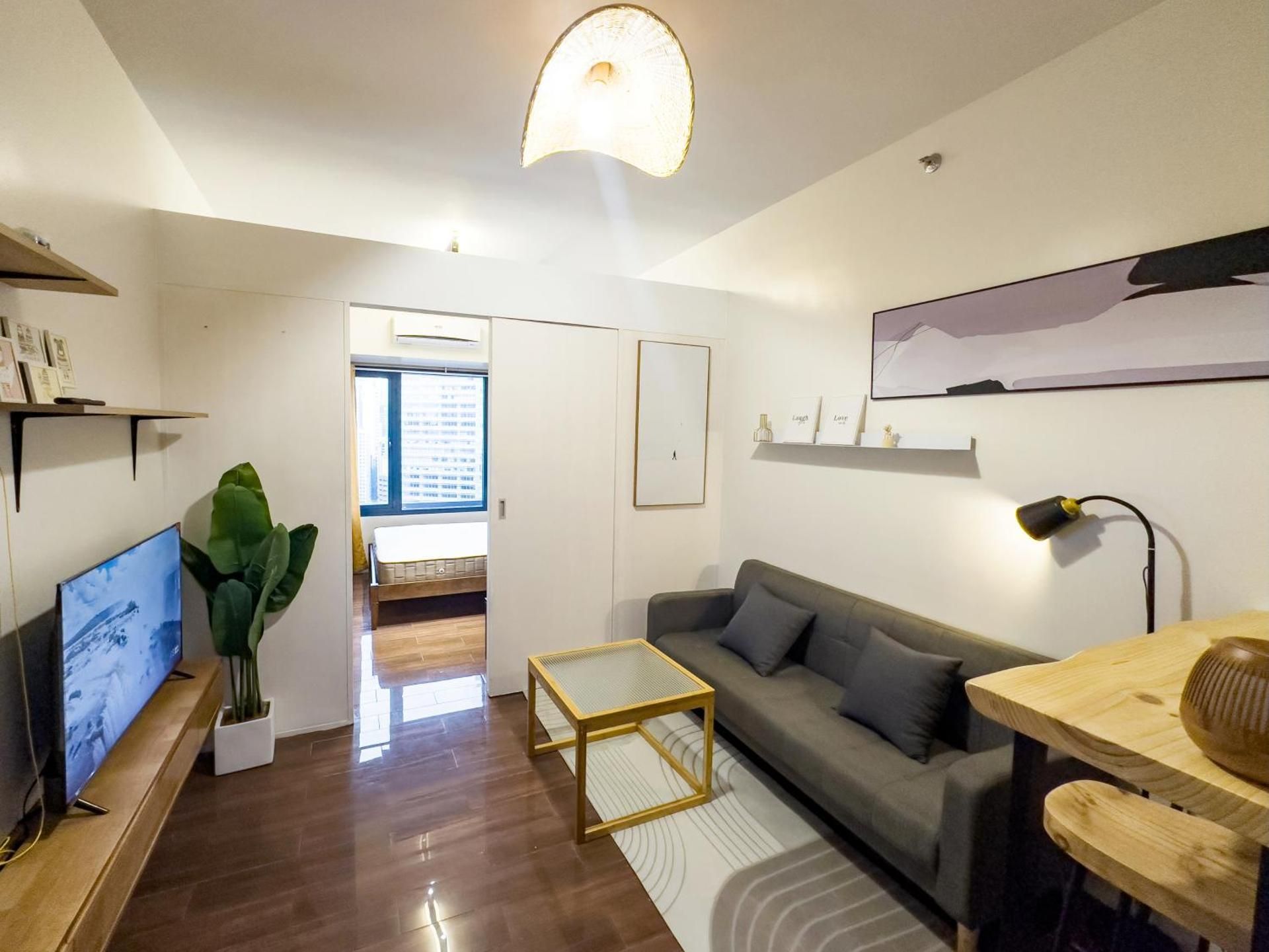 One-Bedroom Standard Apartment