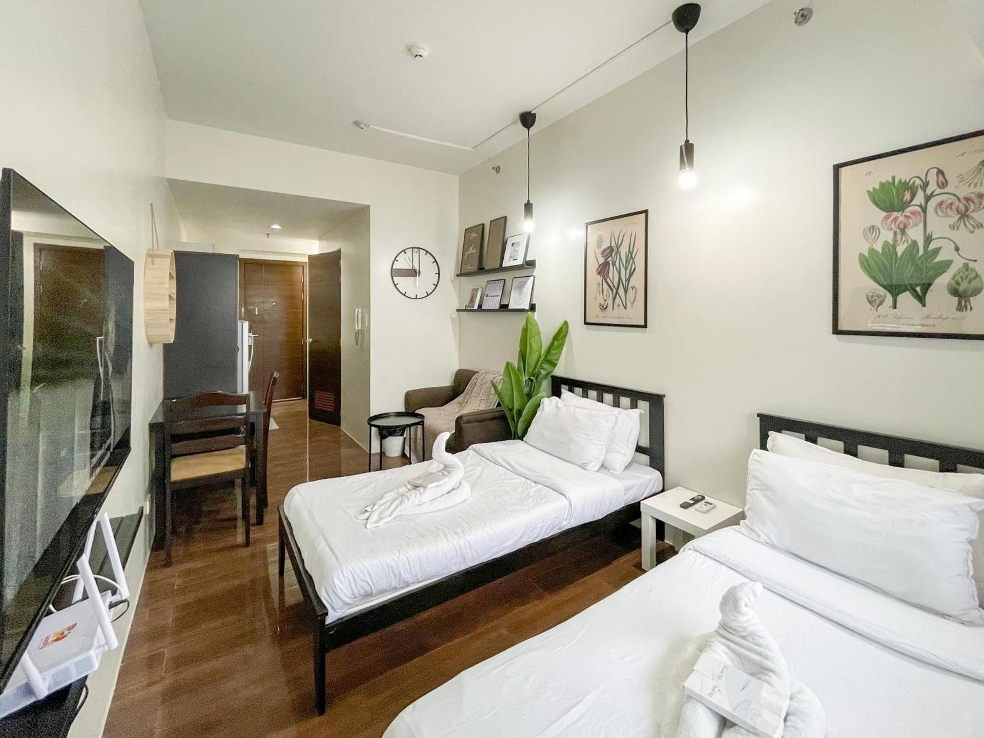 Twin Room with Balcony