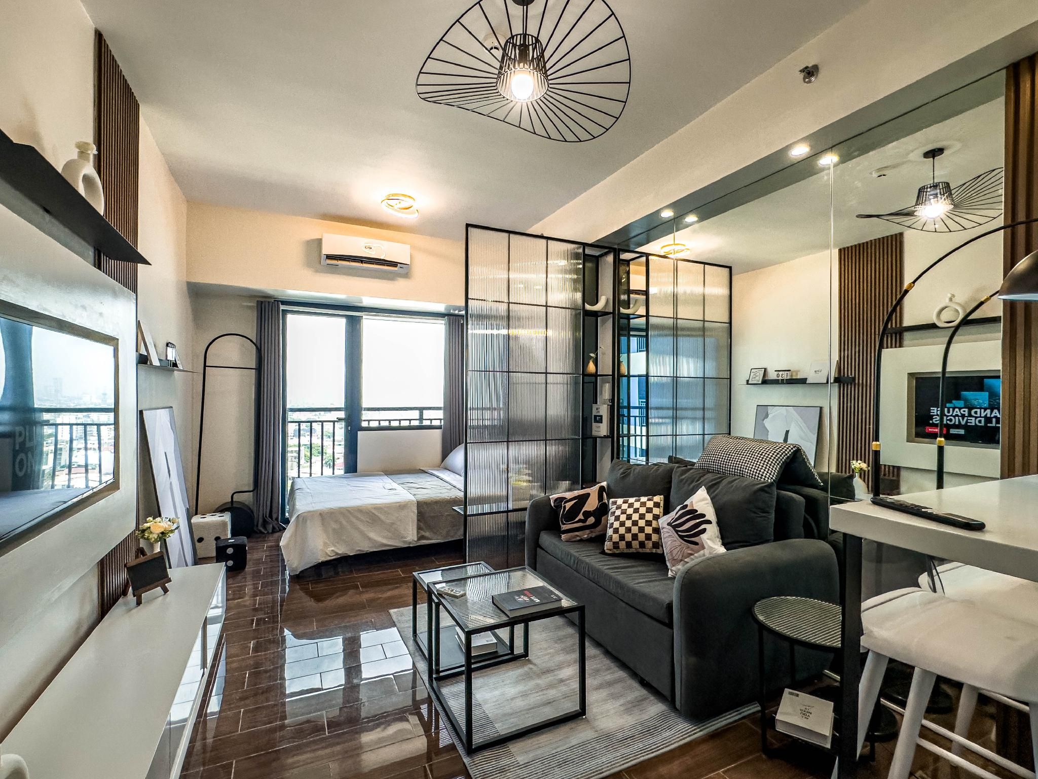 Light Luxury Style | Premium One Bedroom with Balcony Facing Pool