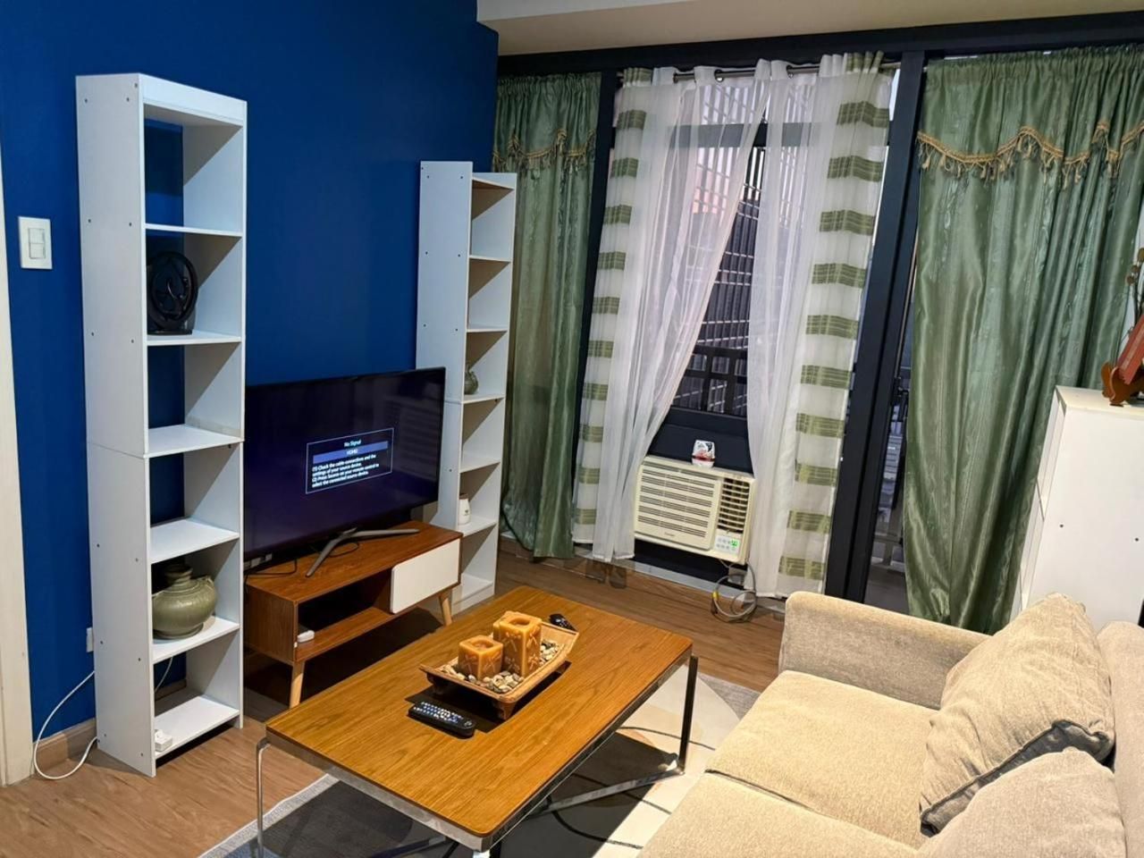 Deluxe One-Bedroom Apartment with City View
