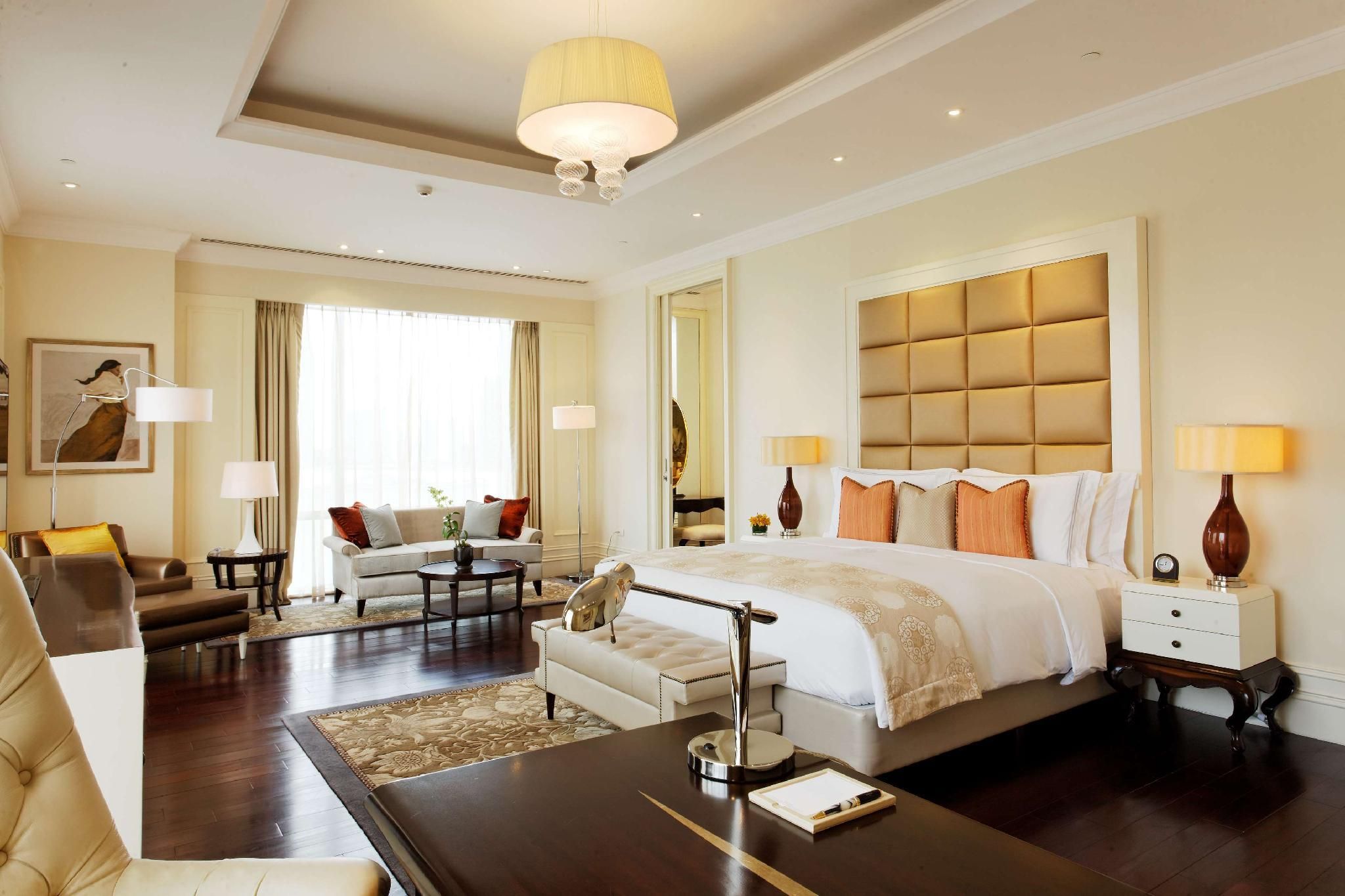 Raffles Makati Legacy Suite