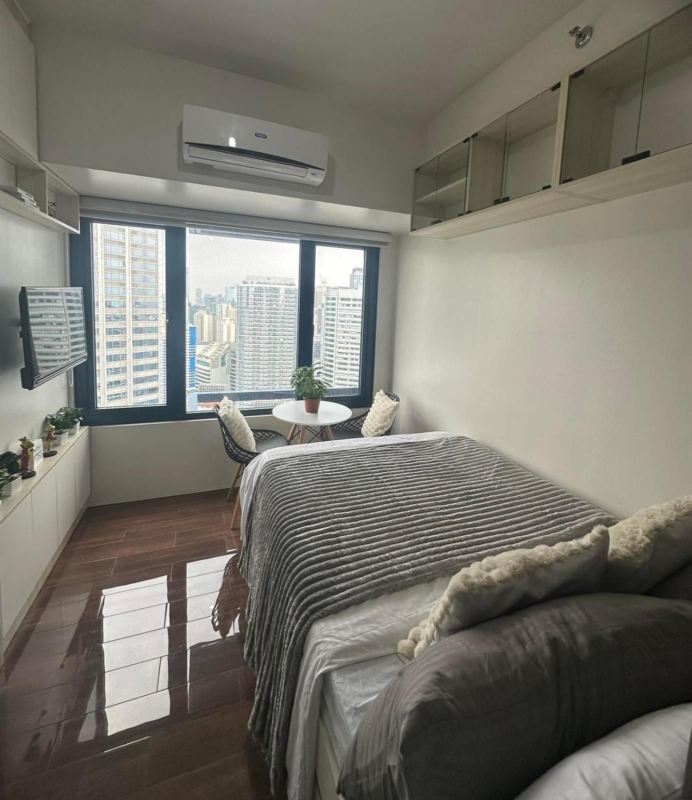 Suite with City View