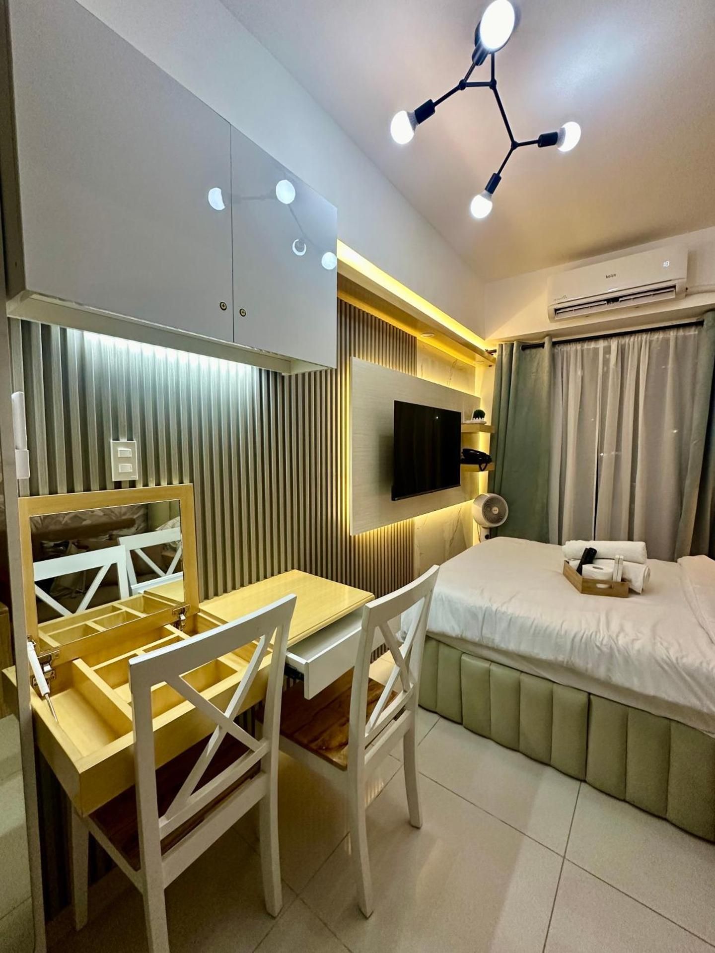 Studio with Balcony
