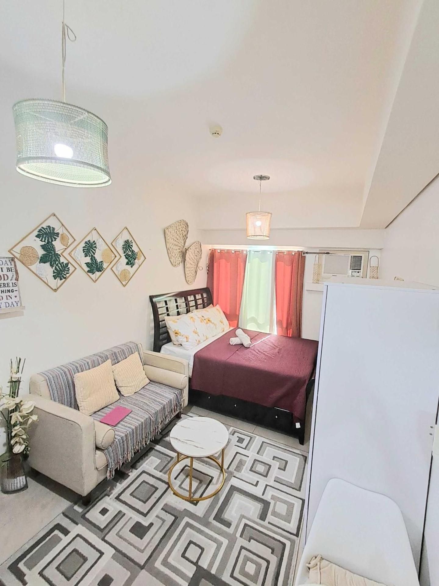 Apartment with City View