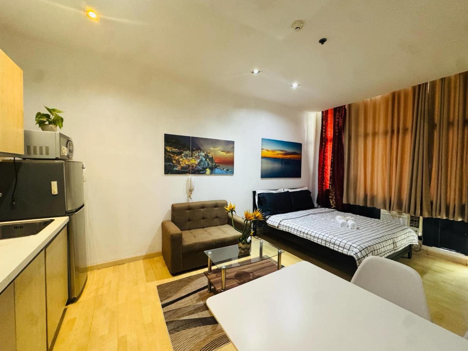 Studio with Balcony