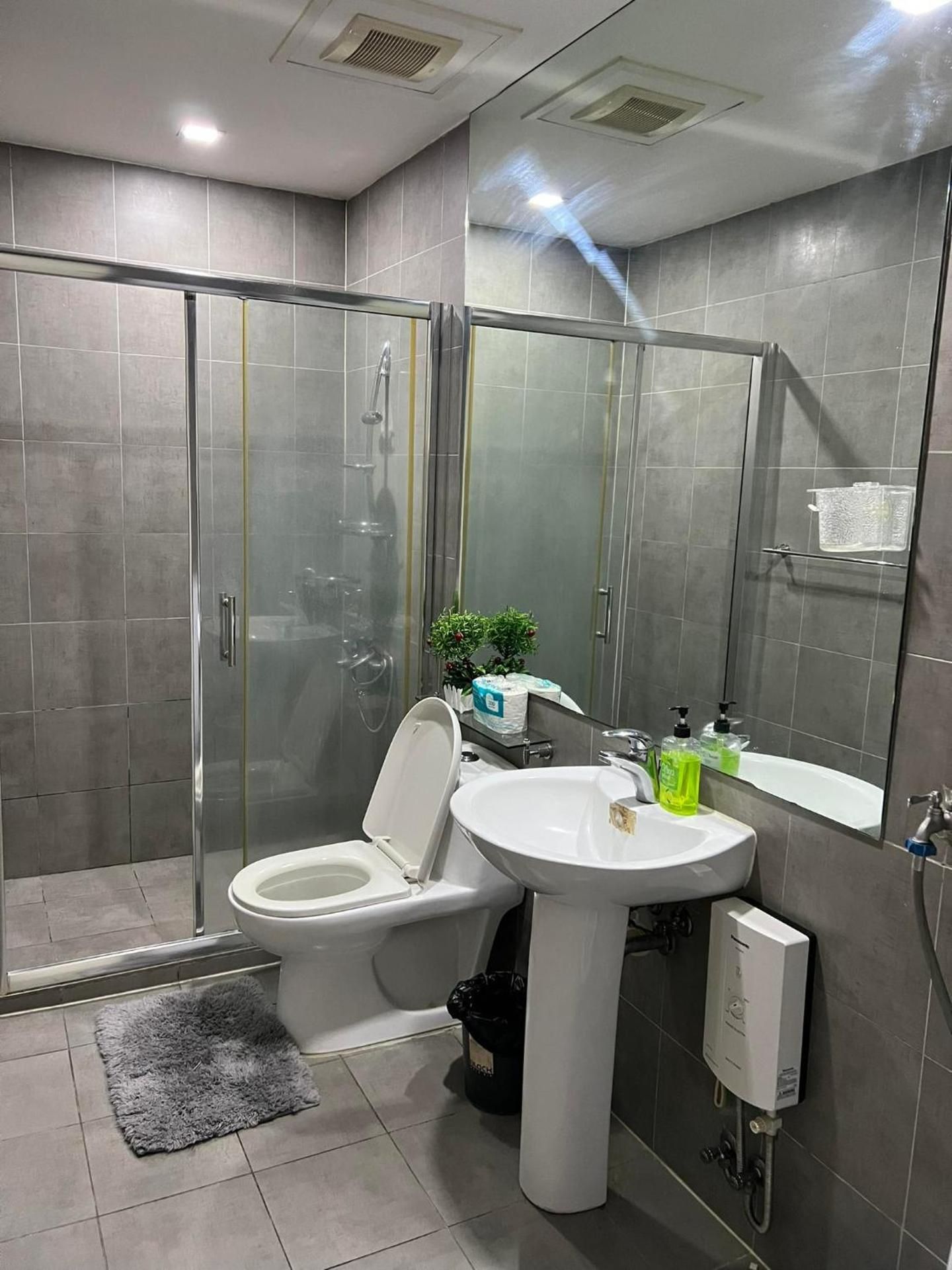 Two-Bedroom Apartment with City View