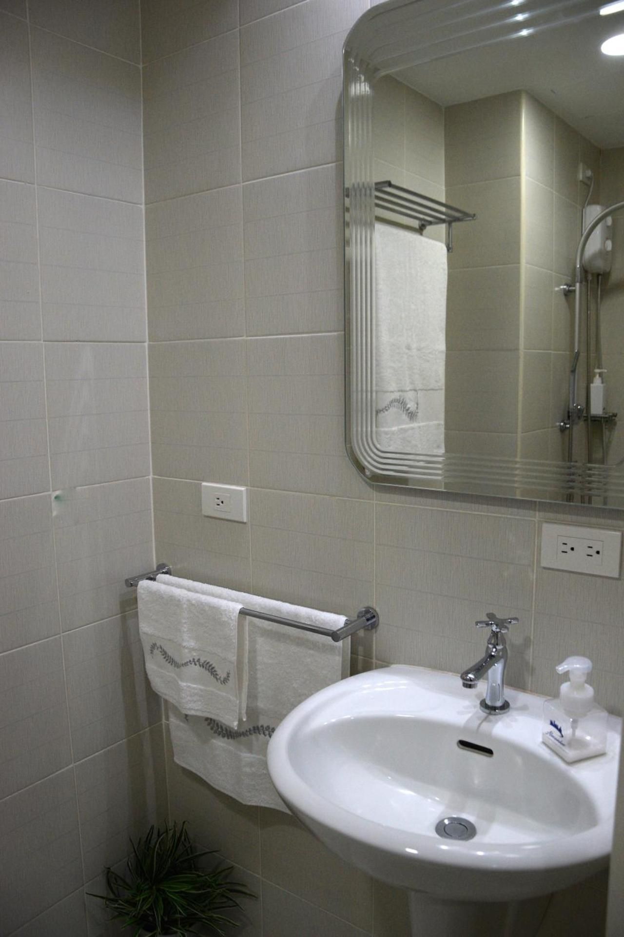 Jazz Residences Makati luxury apartments Apartment with 1-Bedroom