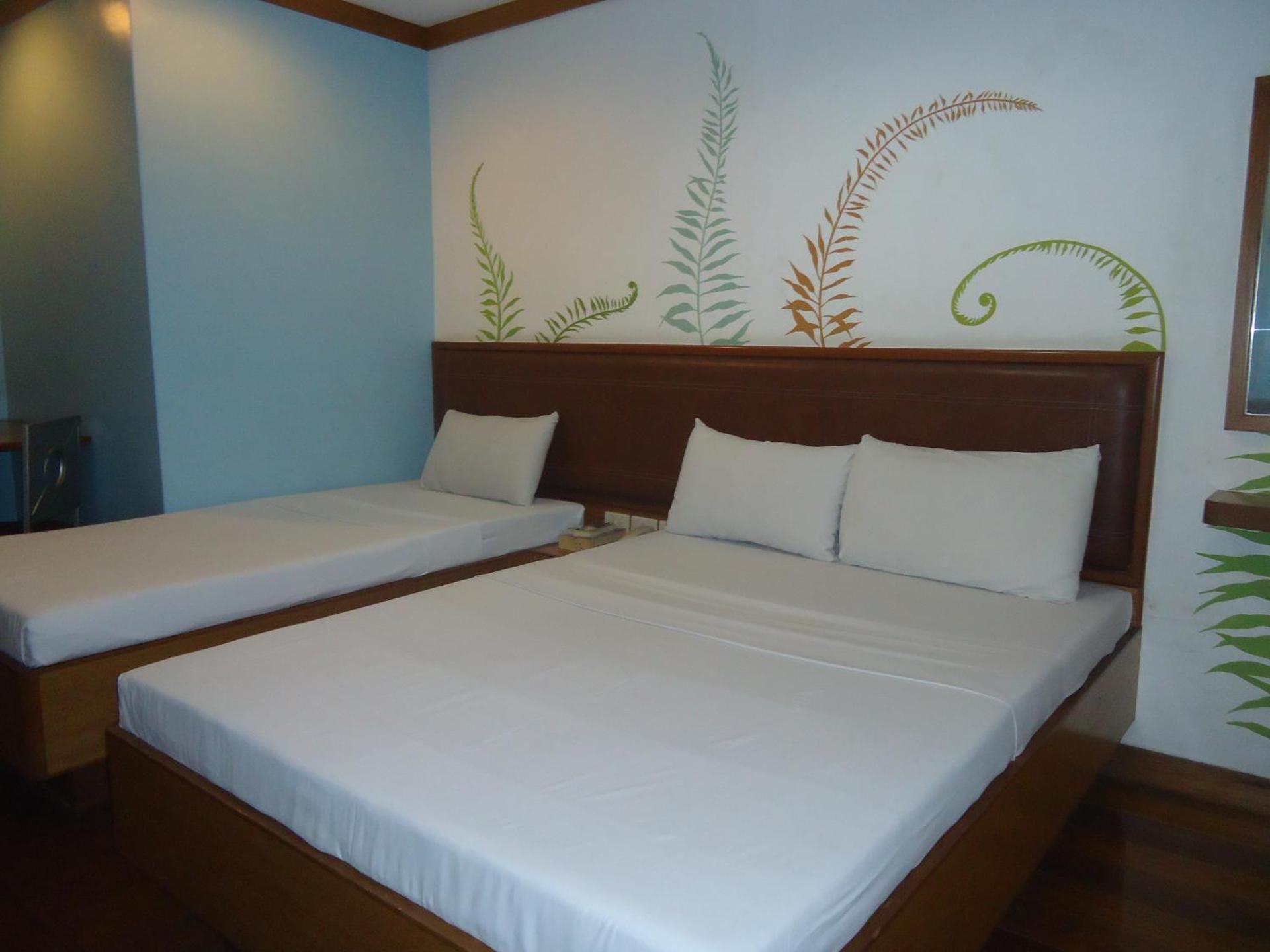 Budget Triple Room