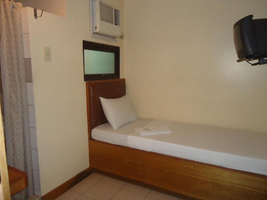 Budget Single Room