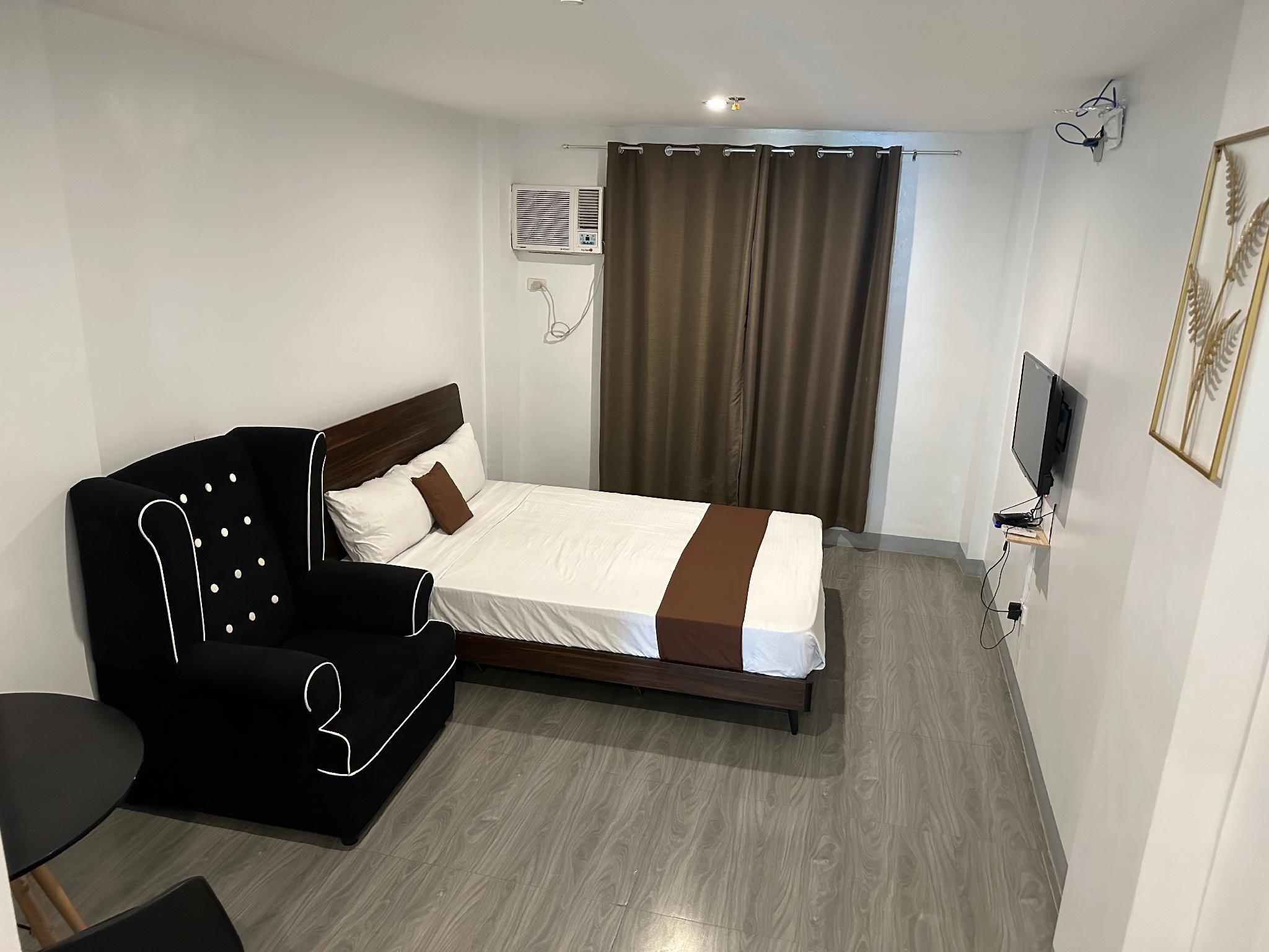 Aden Hotel Deluxe City View 2