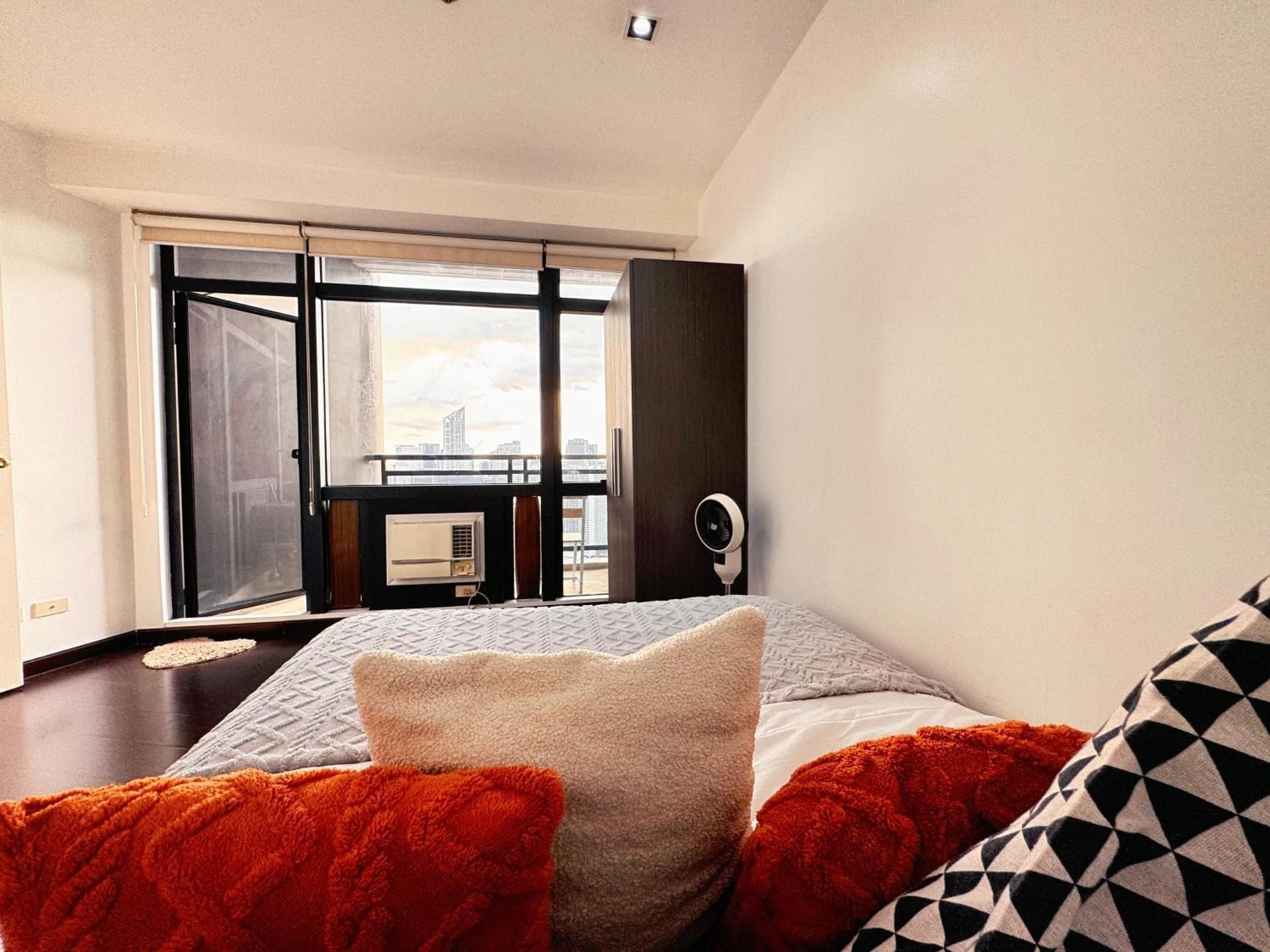 Suite with City View