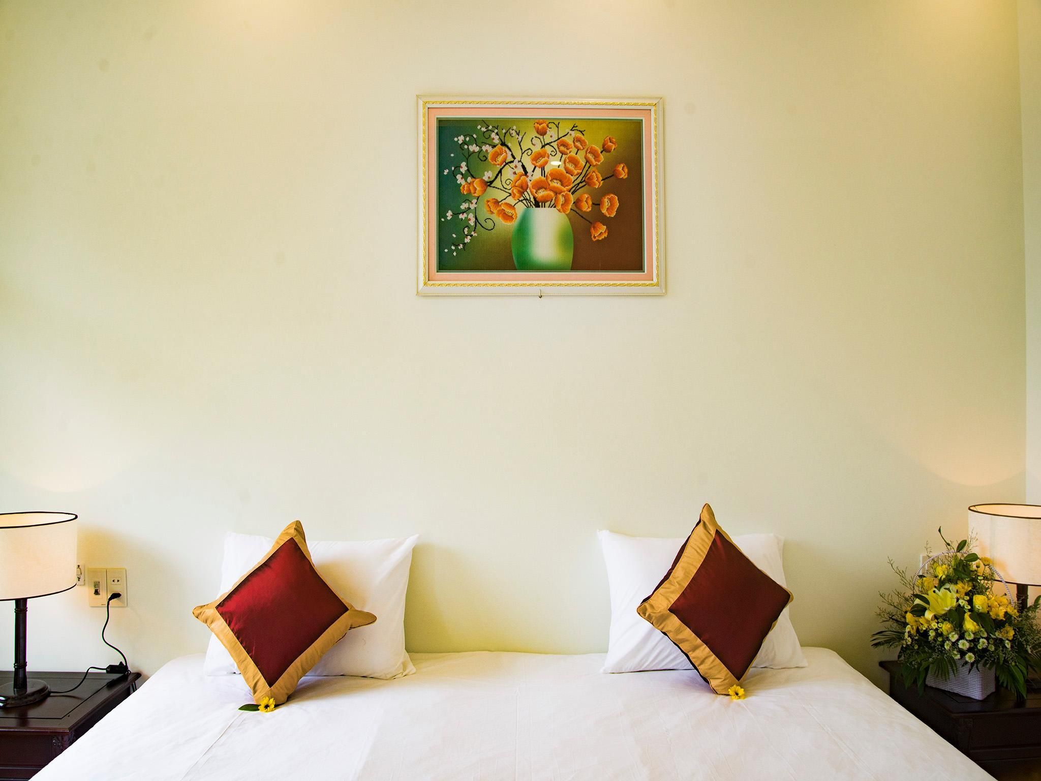 Mi Kha Homestay Superior - 1 Wide King Bed 2