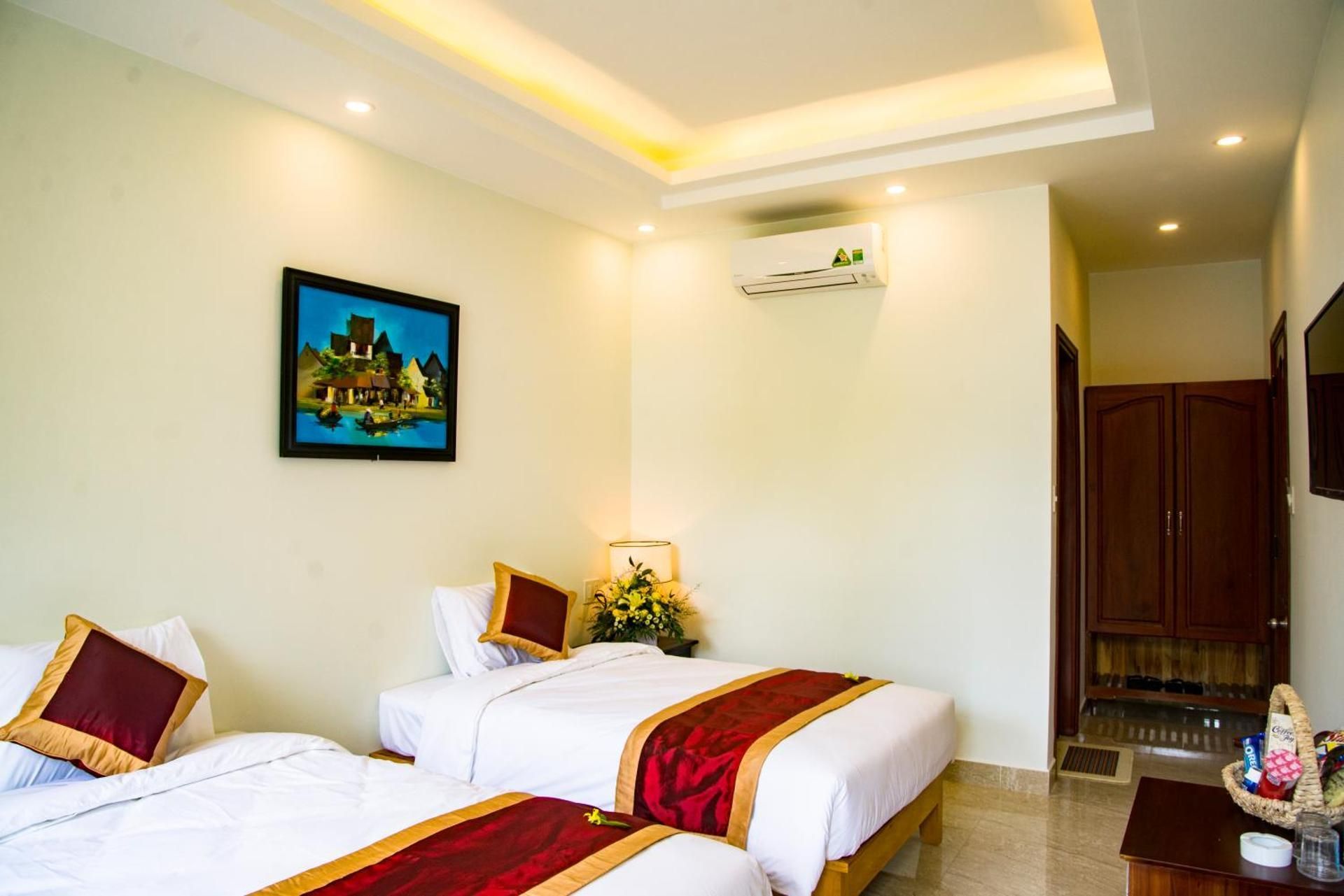 Twin Room with Balcony