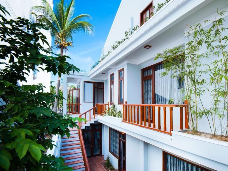 Riverside Plum Garden Homestay