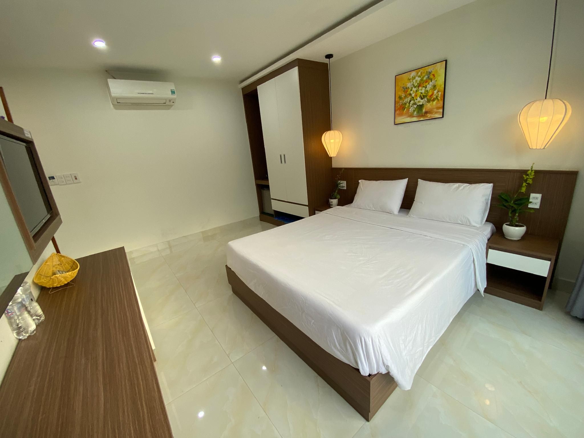 Deluxe Room with Balcony