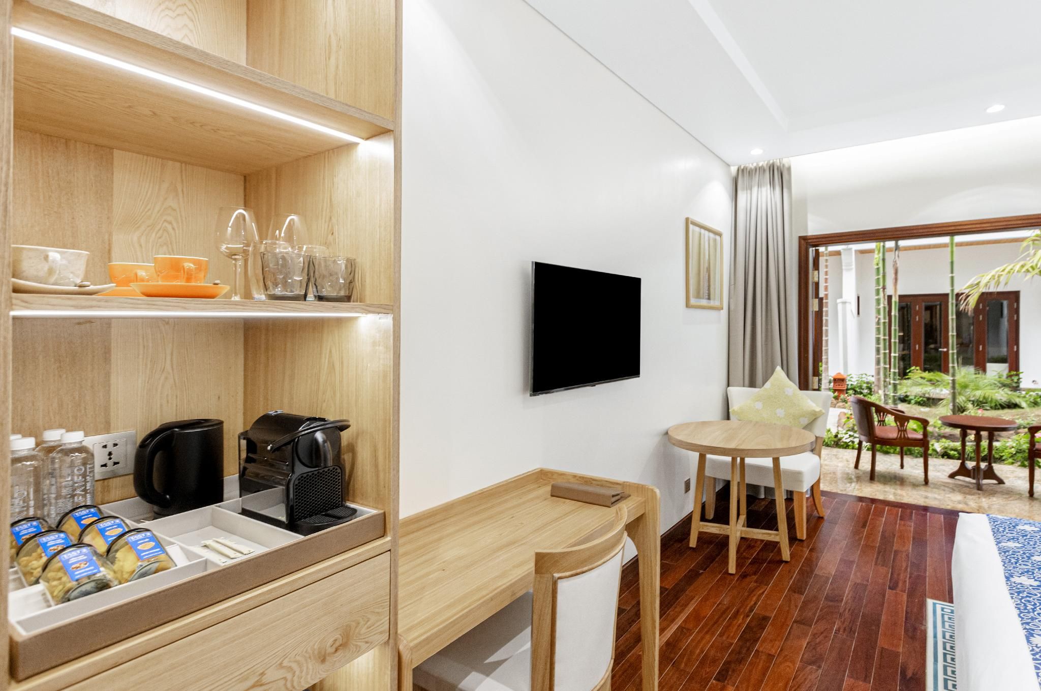 Faifo Twin Room with Terrace