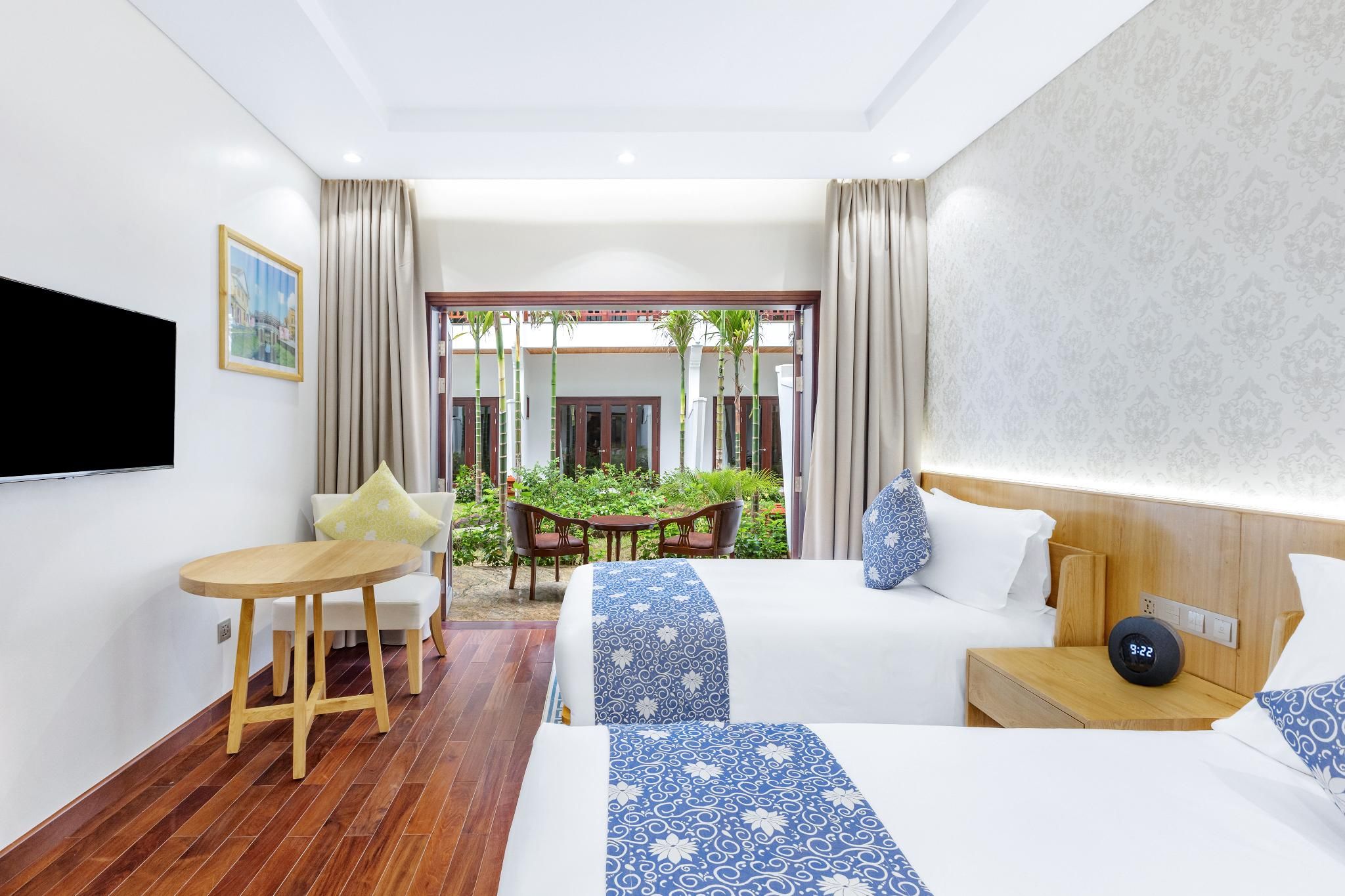 Faifo Twin Room with Terrace