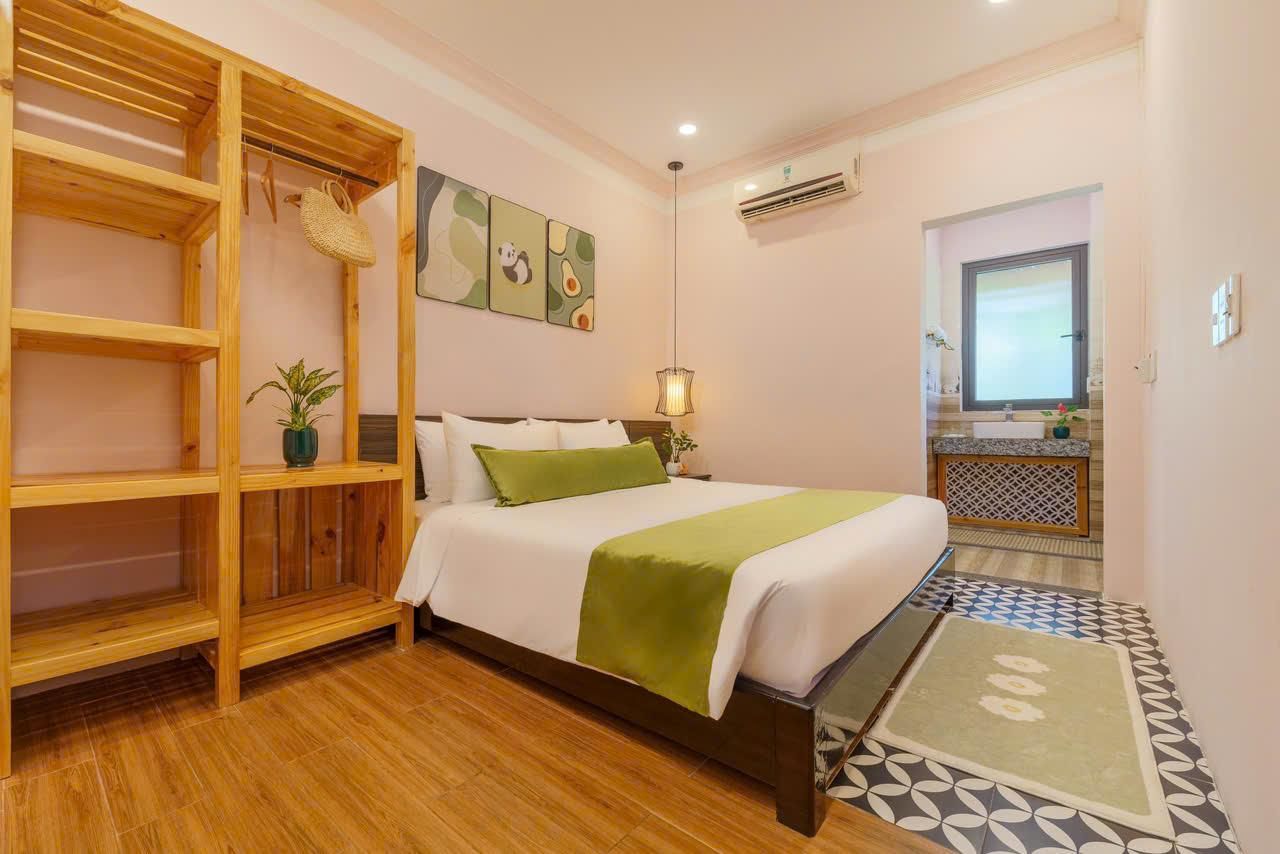 One Bed Room