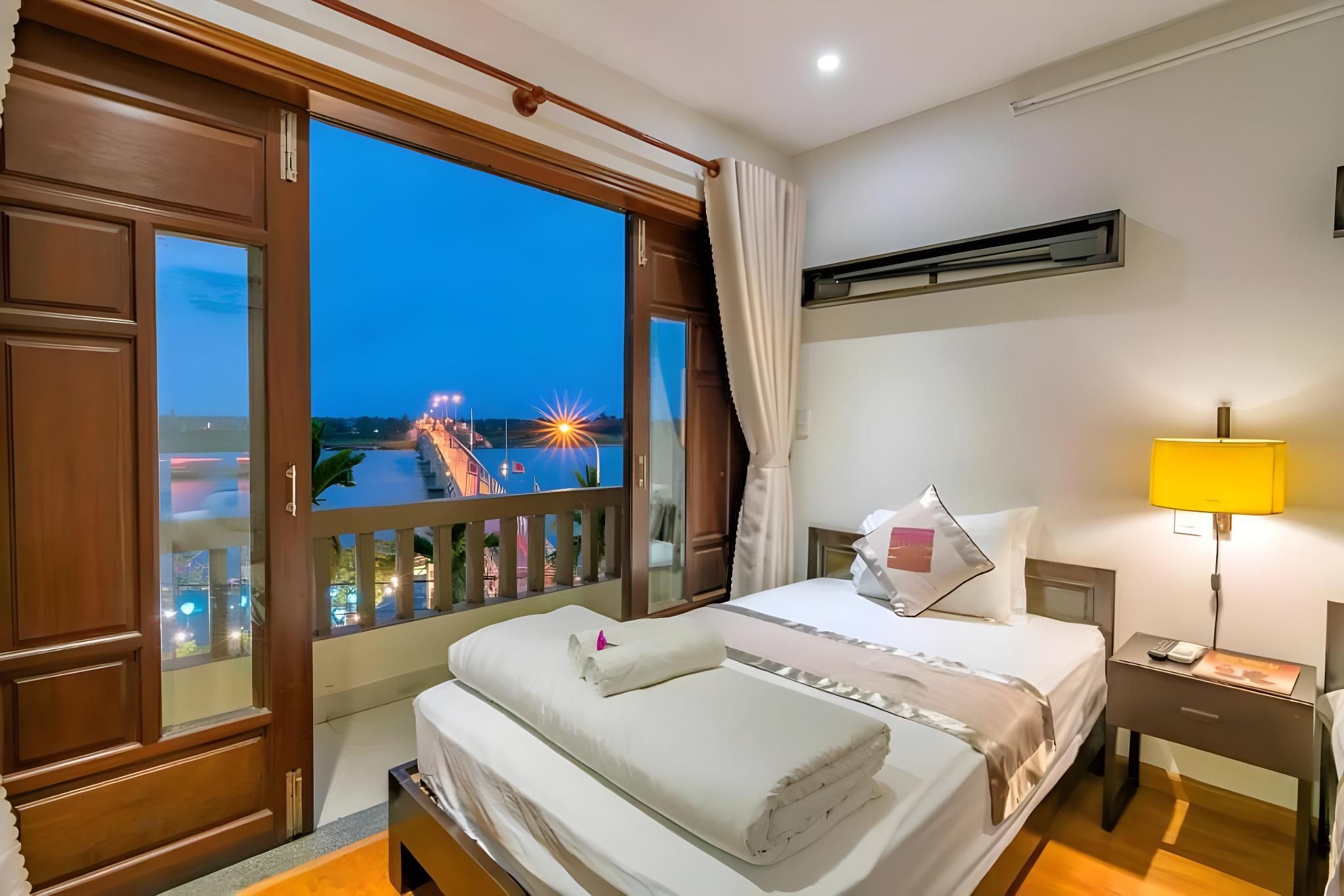 Deluxe Double Room with Balcony