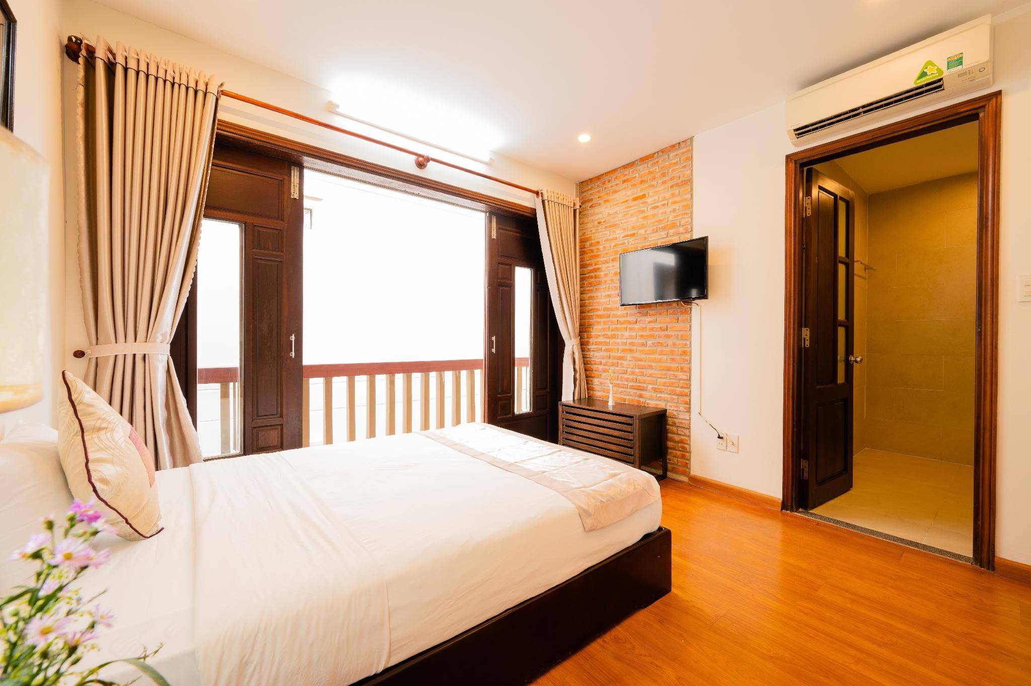 Double Room with Pool View