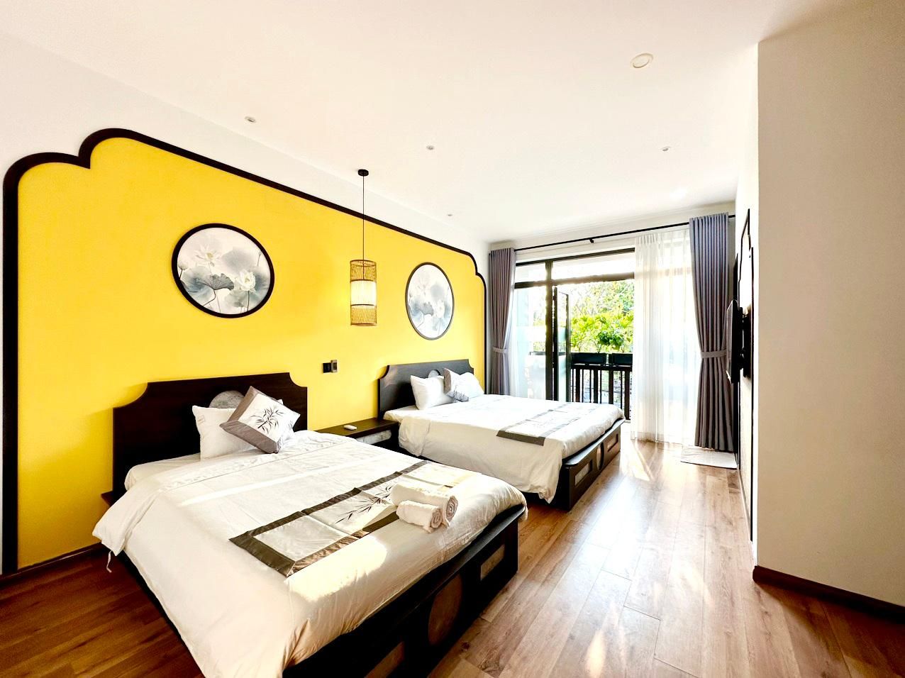 Balcony Deluxe Twin Room